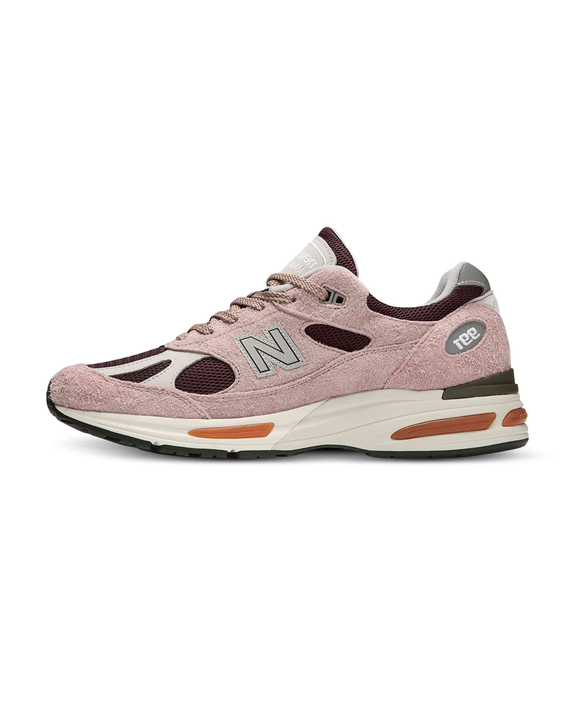 Made in UK U991v2 - Deauville Mauve / Fig / Oyster Mushroom