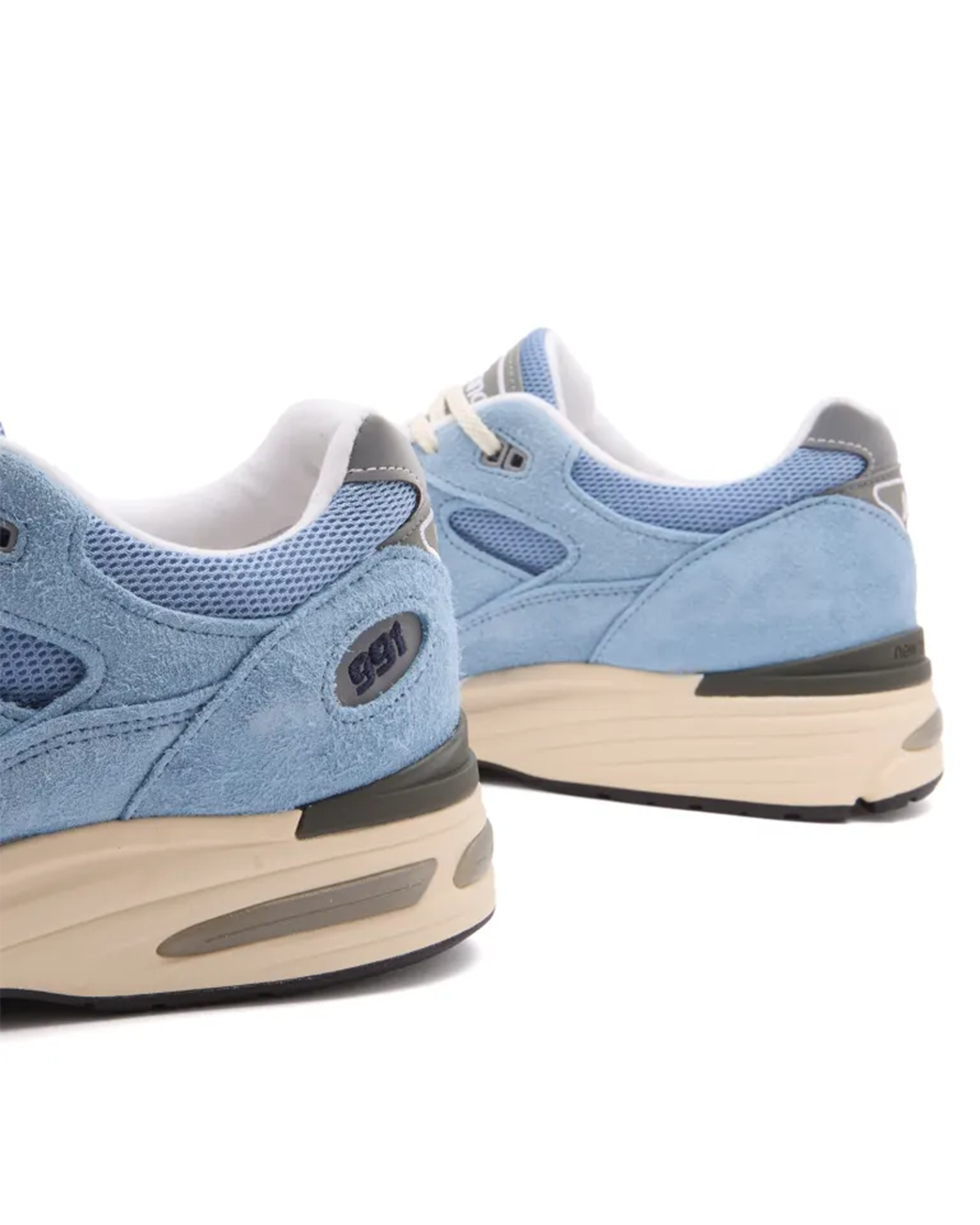 Made in UK 991V2 - Celestial Blue