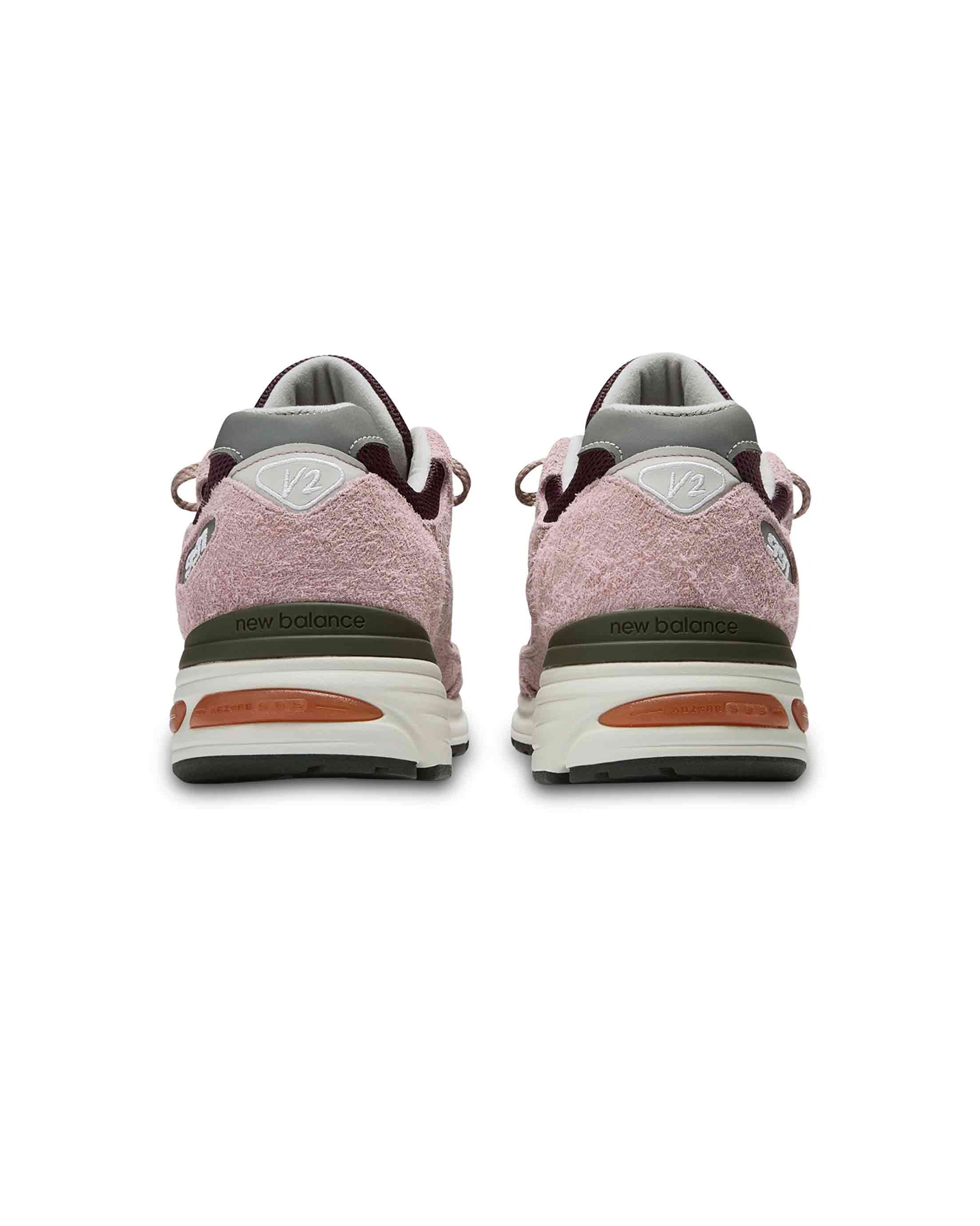 Made in UK U991v2 - Deauville Mauve / Fig / Oyster Mushroom
