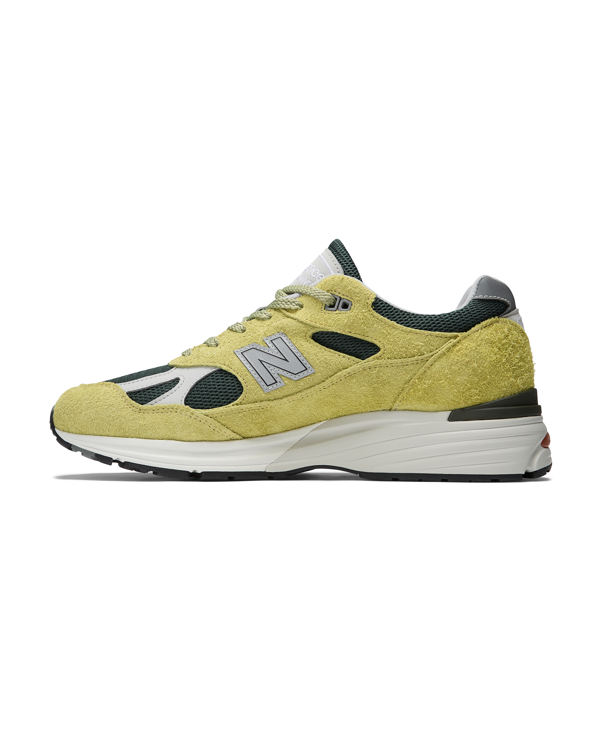 Made in UK U991v2 - Beechnut / Trekking Green / Oyster Mushroom