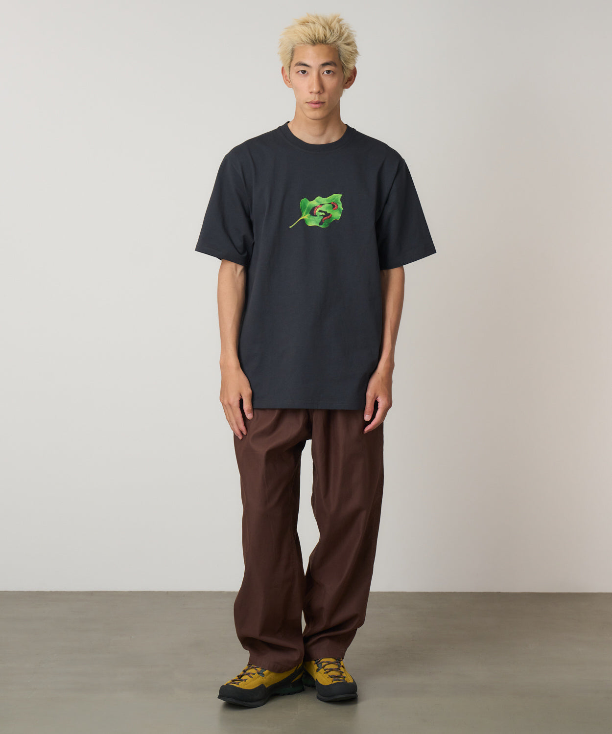 Leaf T-Shirt - Vintage Black