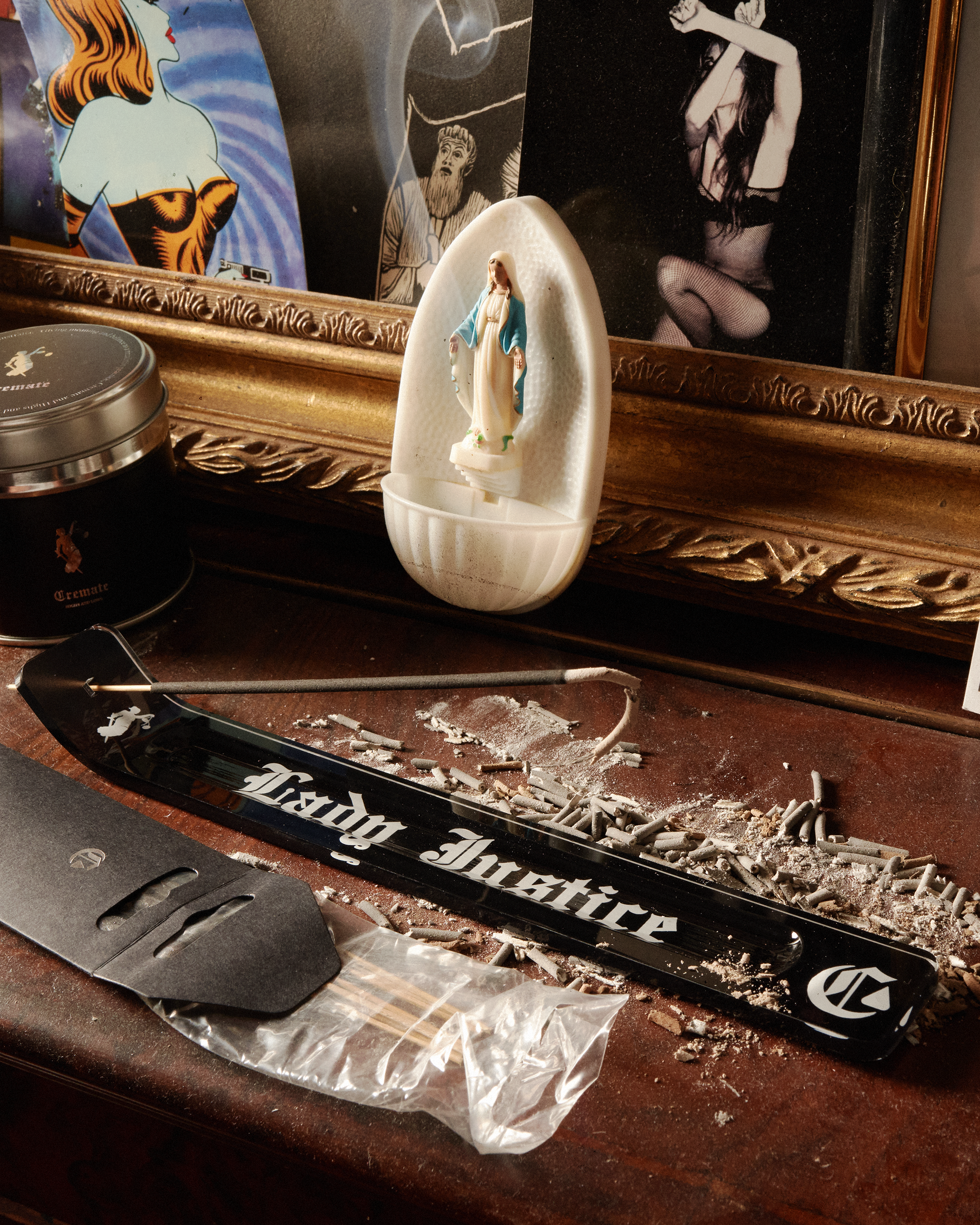 Cremate "Lady Justice" Acrylic Incense Burner - Black