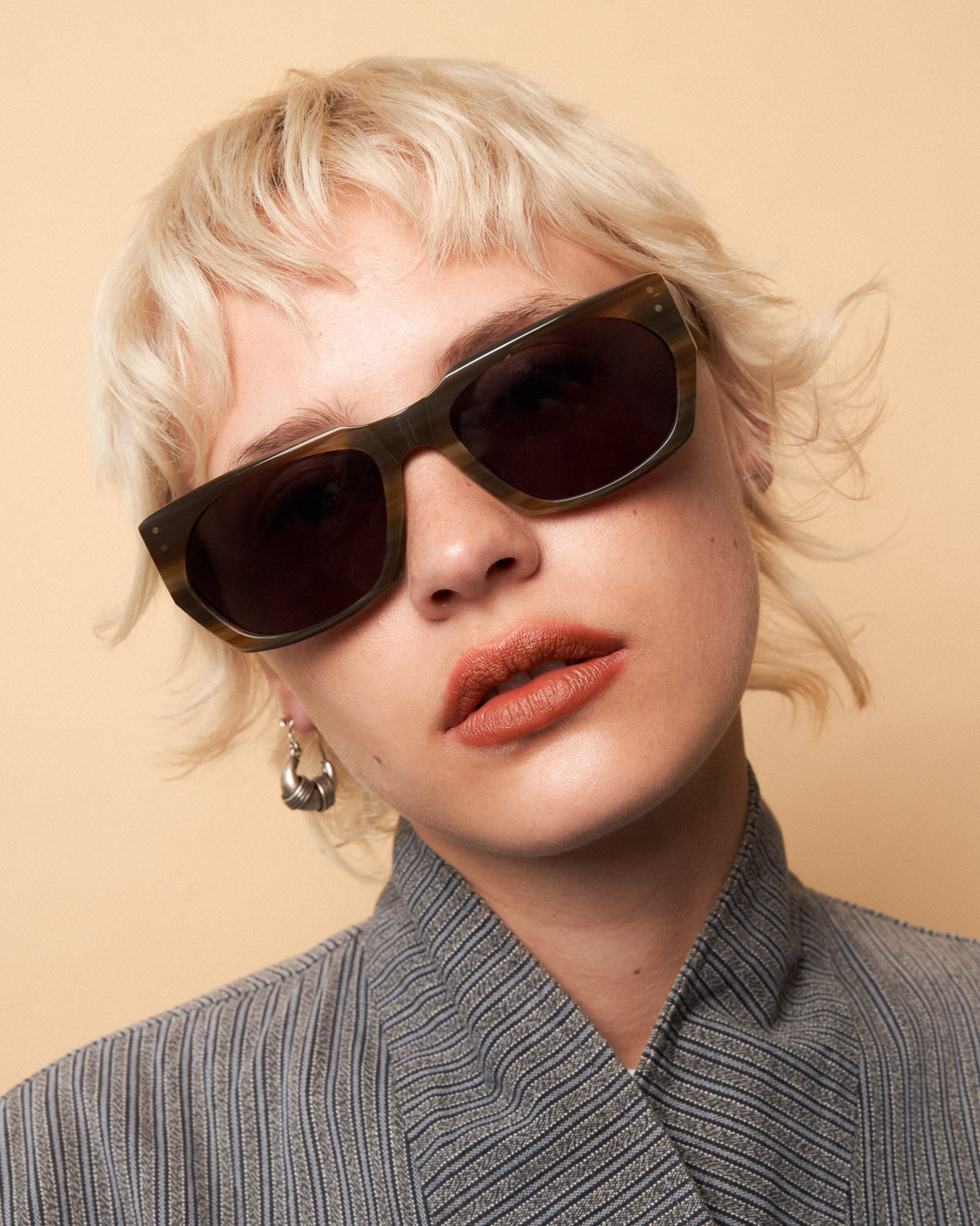 SUB008 - Wood / Brown