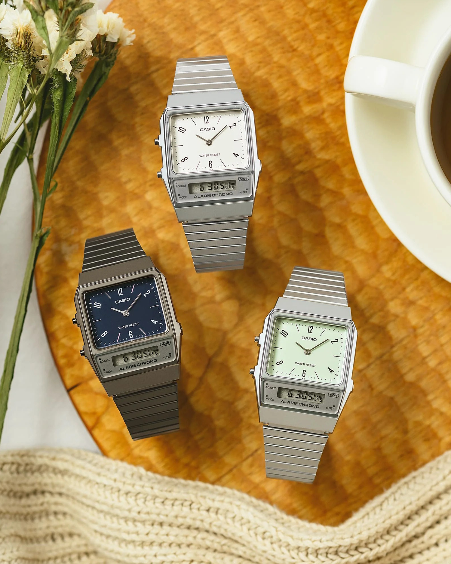AQ800E-7A2 - Silver / Cream