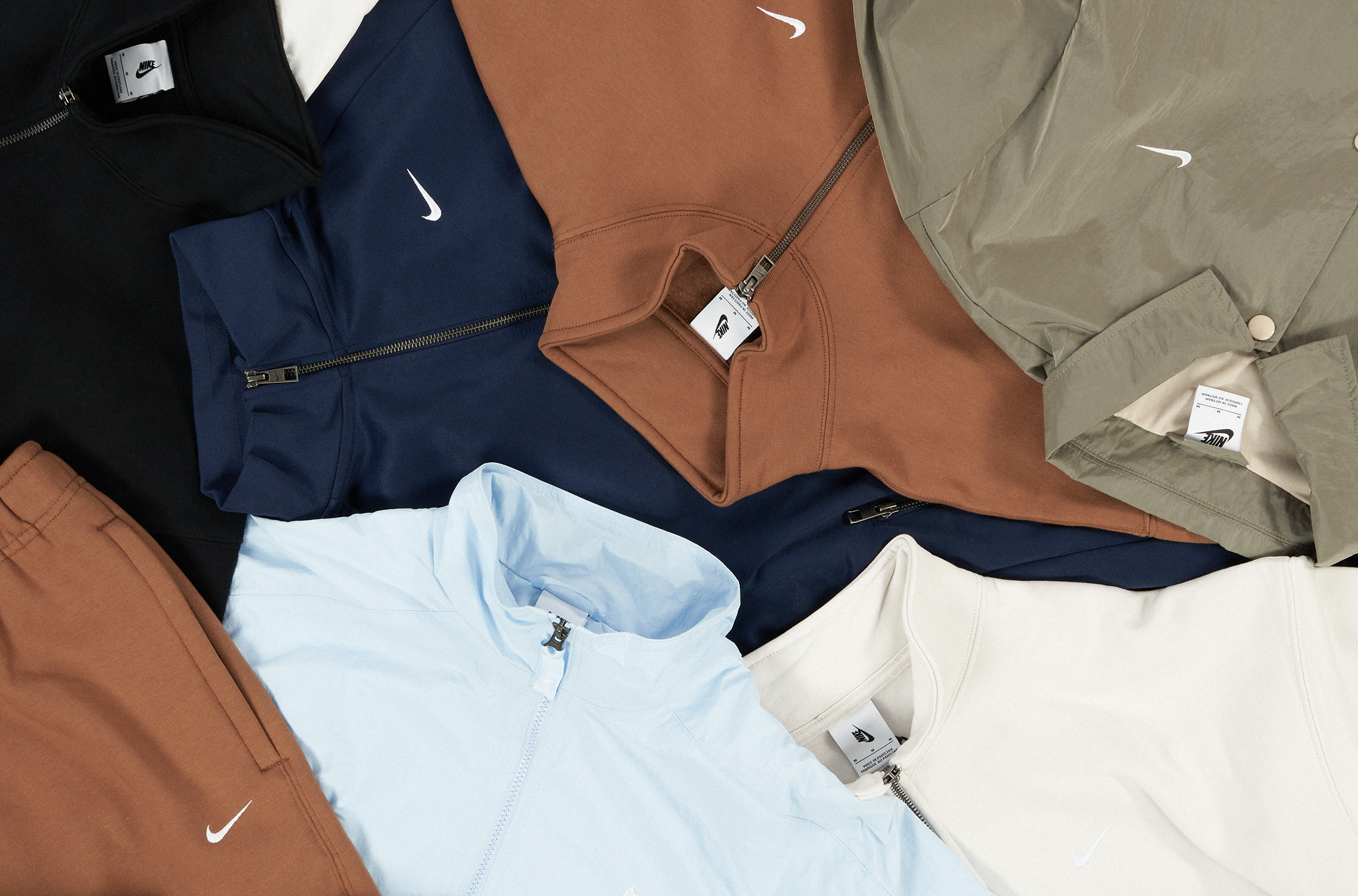 Nike Solo Swoosh - Fall '22