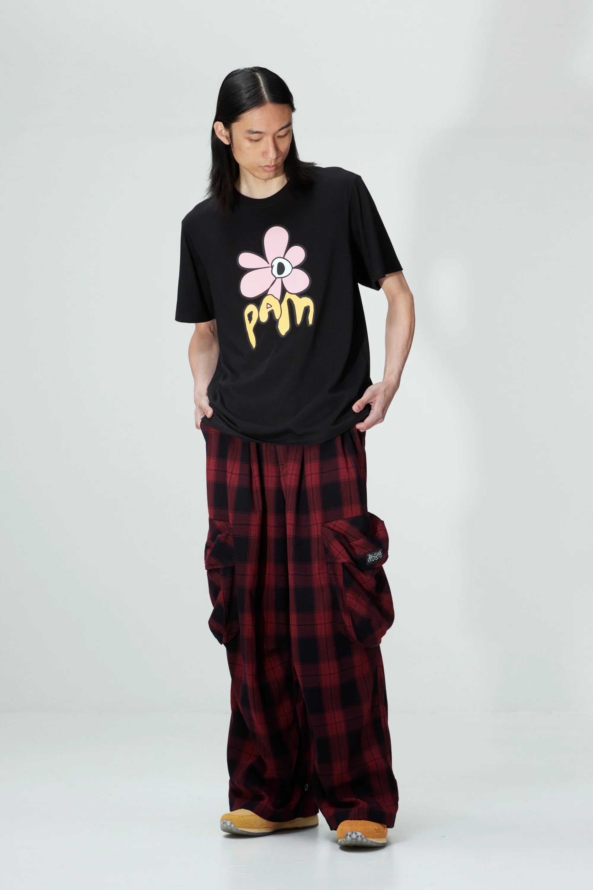 Gestures Short Sleeve T-Shirt - Black