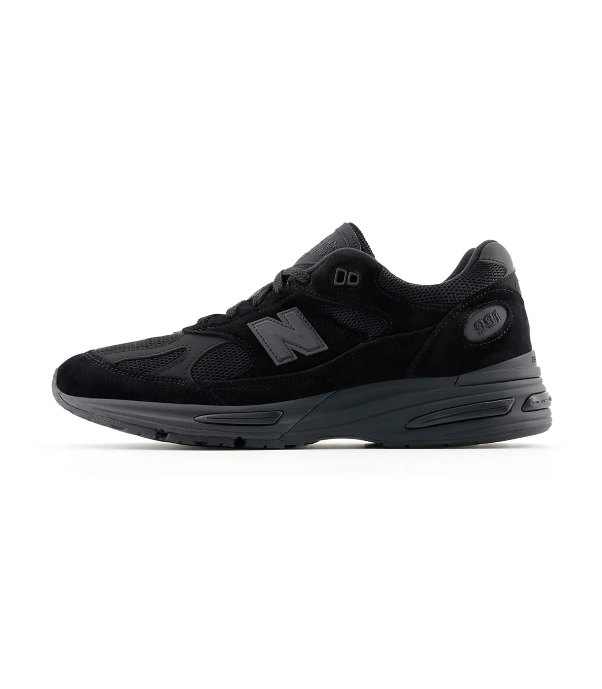 Made in U.K. 991v2 - Black / Black / Black
