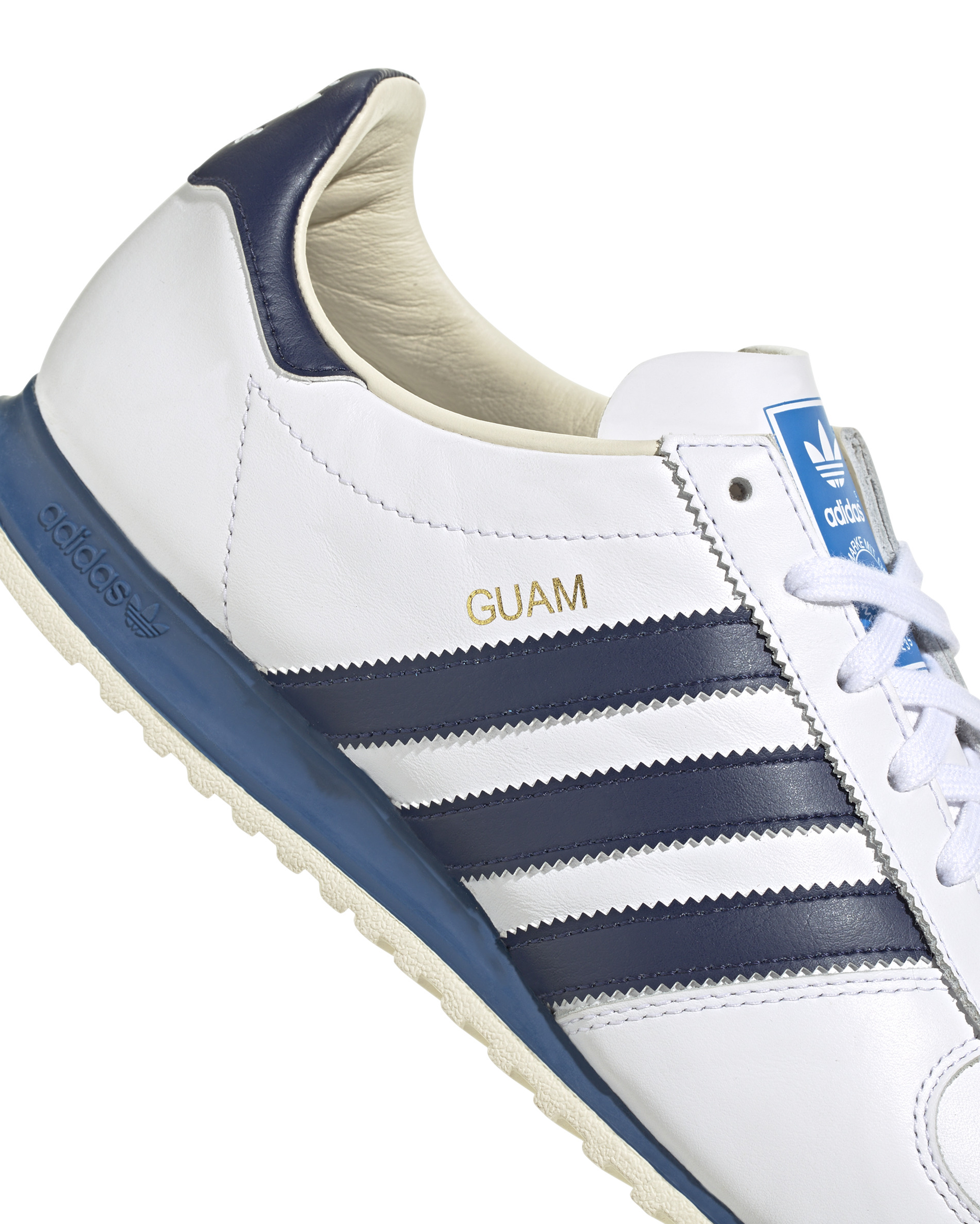 Guam - Cloud White / Dark Blue