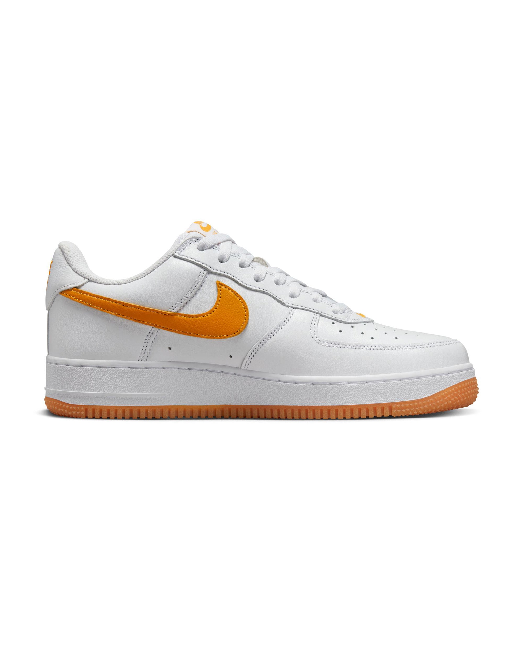 Air Force 1 Low Retro Waterproof - White / University Gold / Gum Yellow