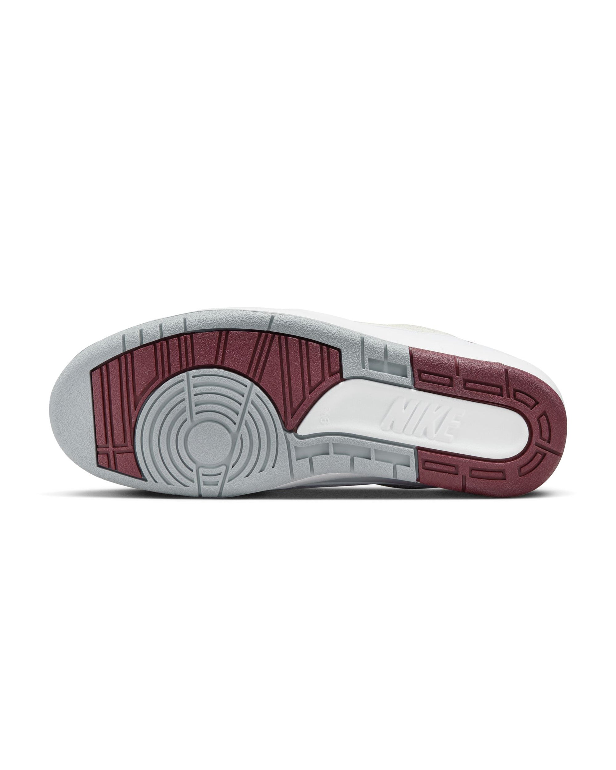 Air Jordan 2 Retro Low - White / Cherrywood Red
