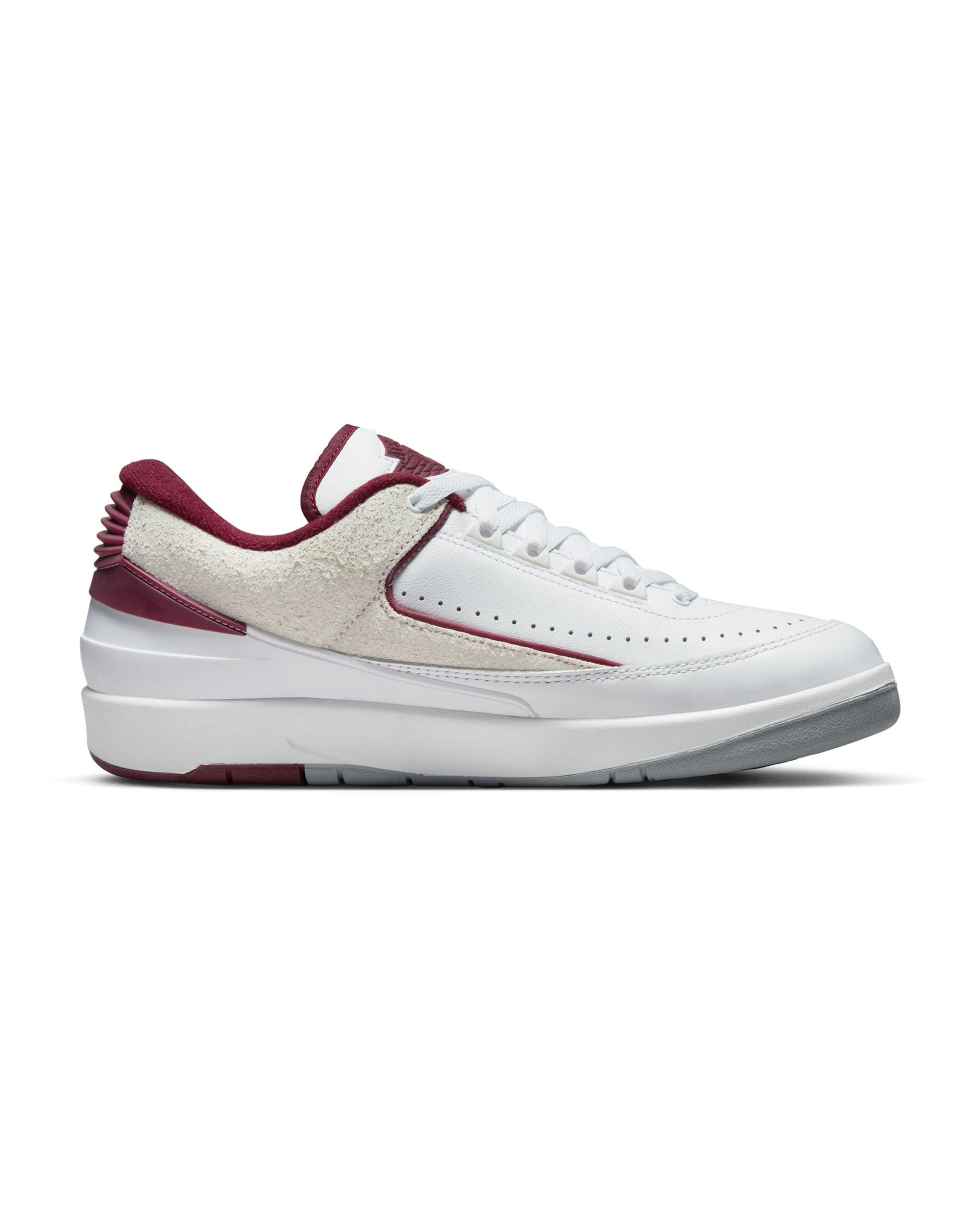 Air Jordan 2 Retro Low - White / Cherrywood Red