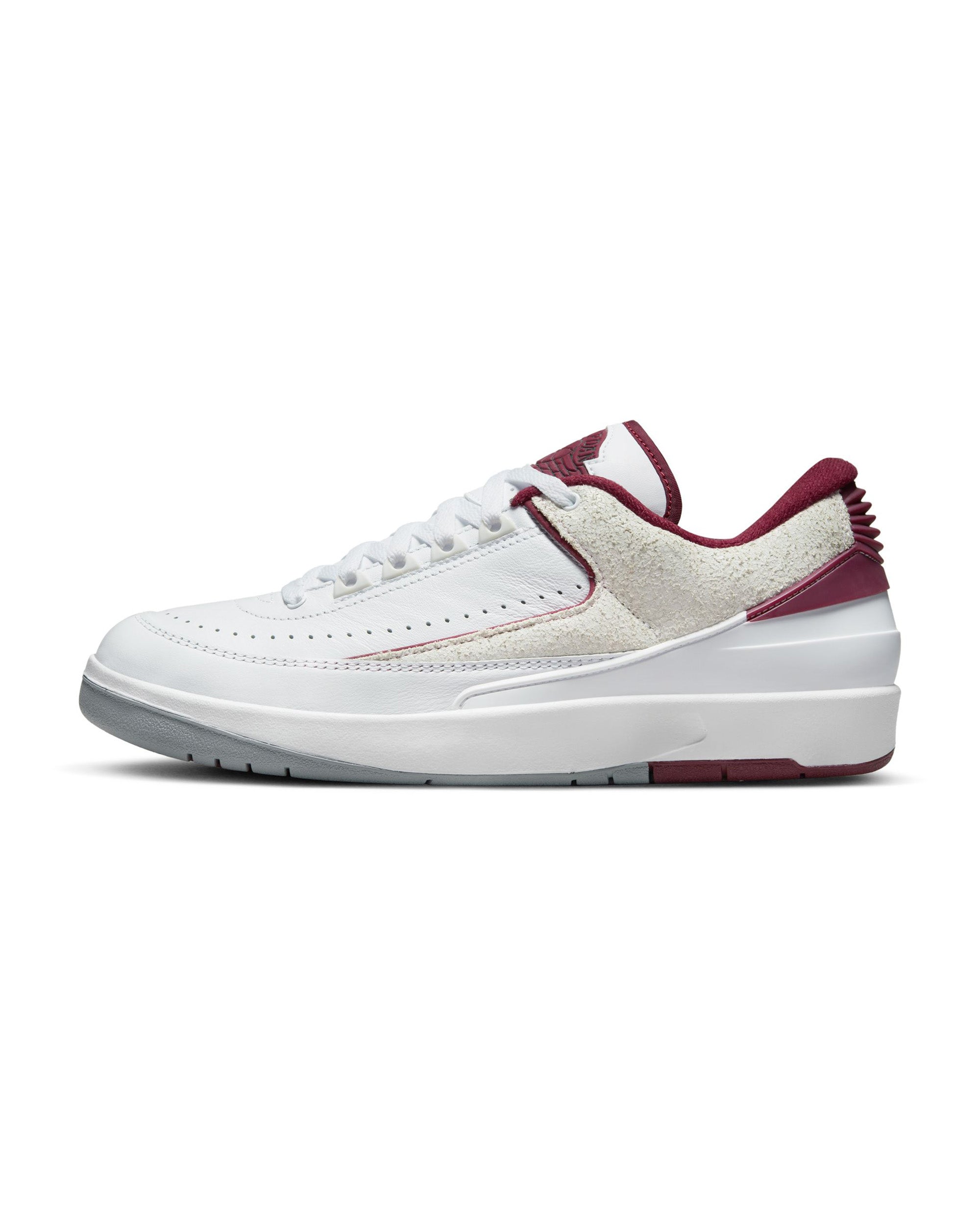Air Jordan 2 Retro Low - White / Cherrywood Red