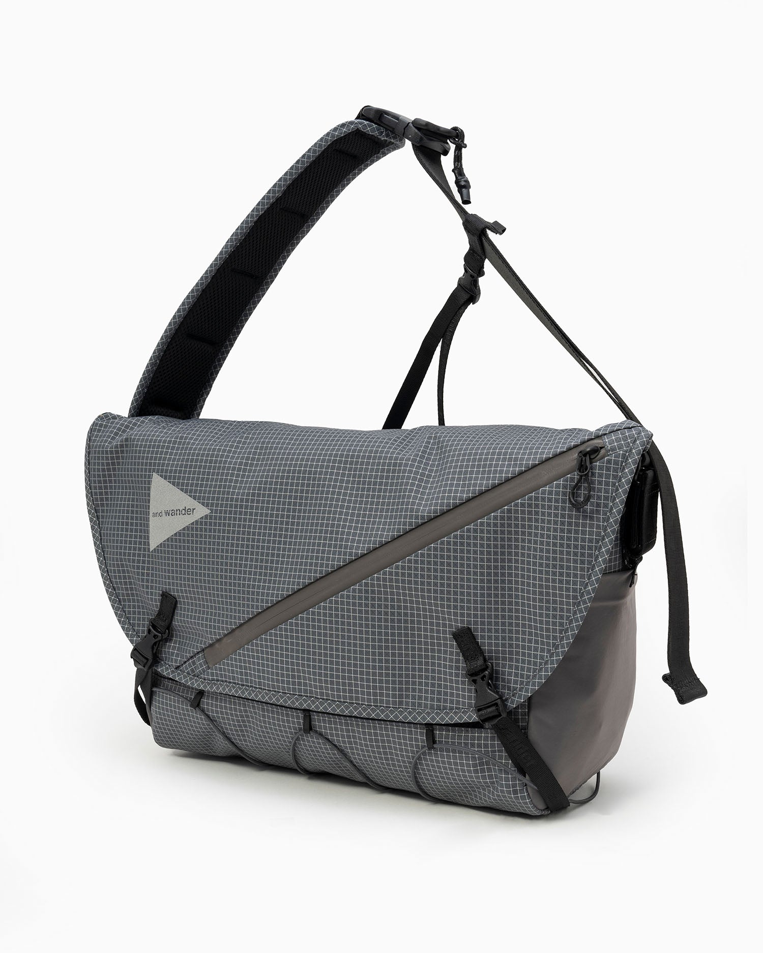 バッグ and wander ocean rip messenger bag gray Ocean Rip Messenger Bag - Grey – HIGHS AND LOWS