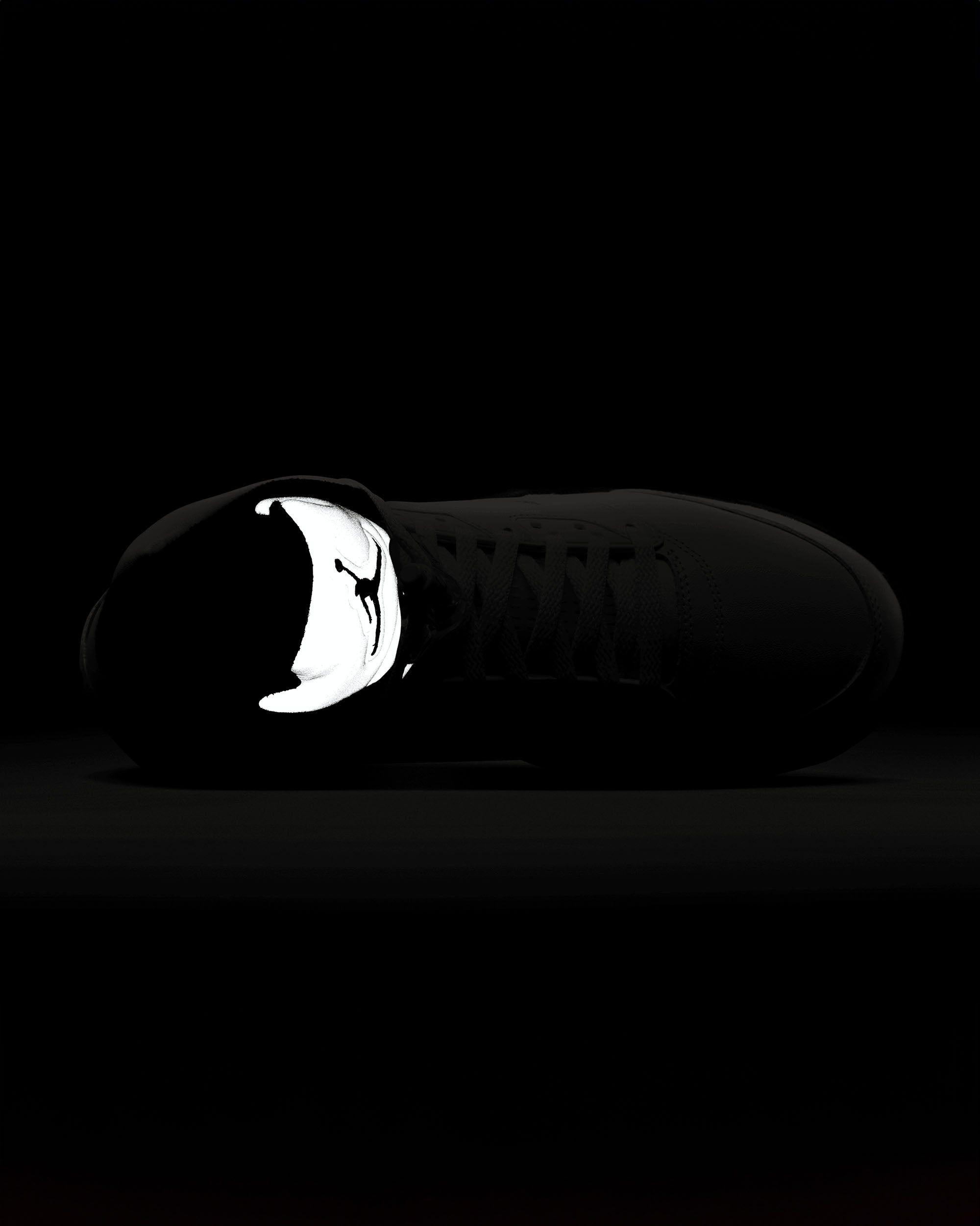 Air Jordan 5 Retro - White / Black / Metallic Silver