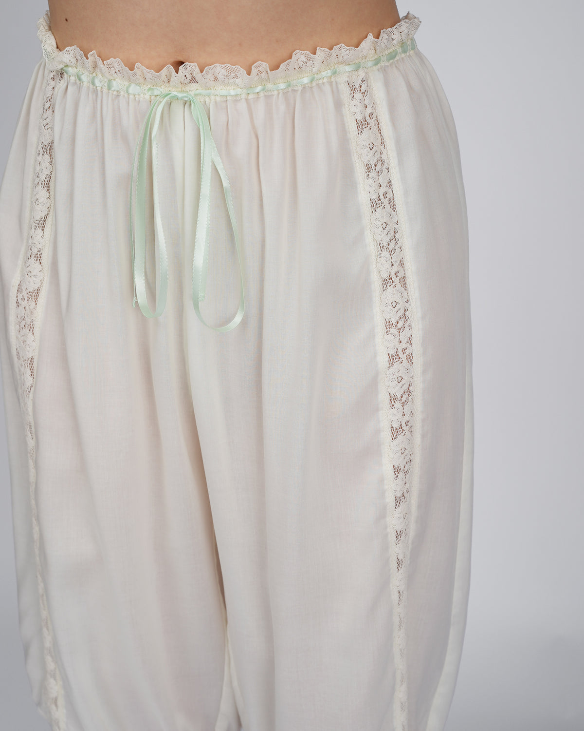 Aurelie Bloom Pants - Vintage White
