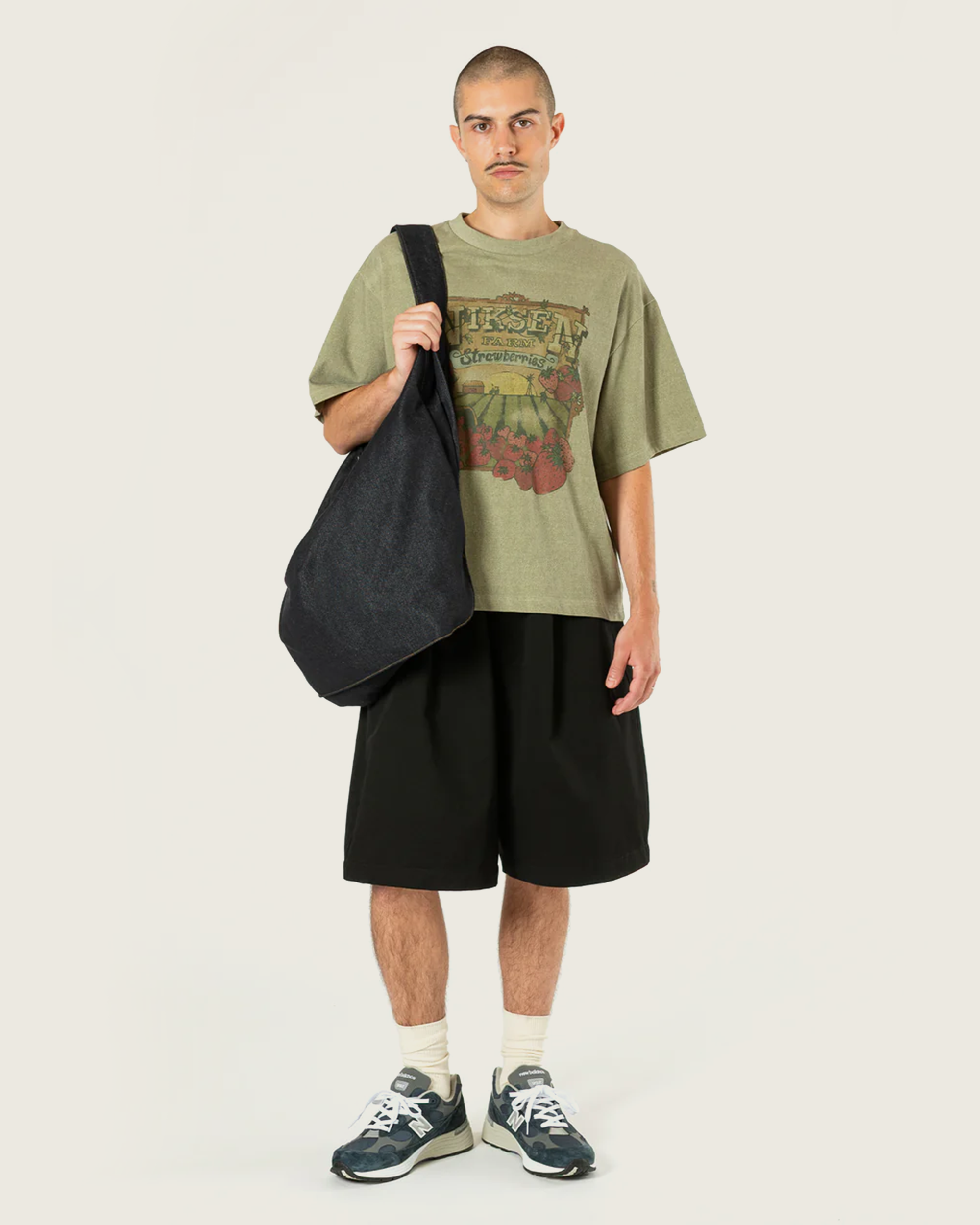 Pintuck Wide Shorts - Black