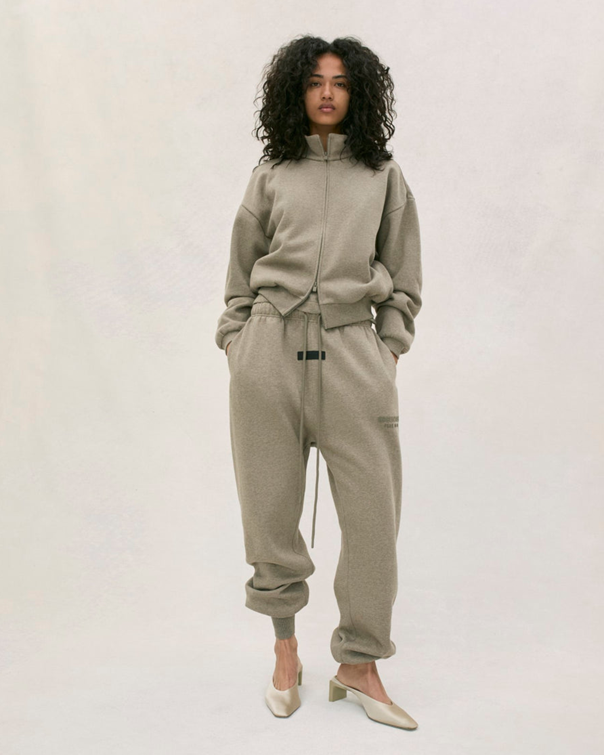 Womens Sweatpant - Heather Grey