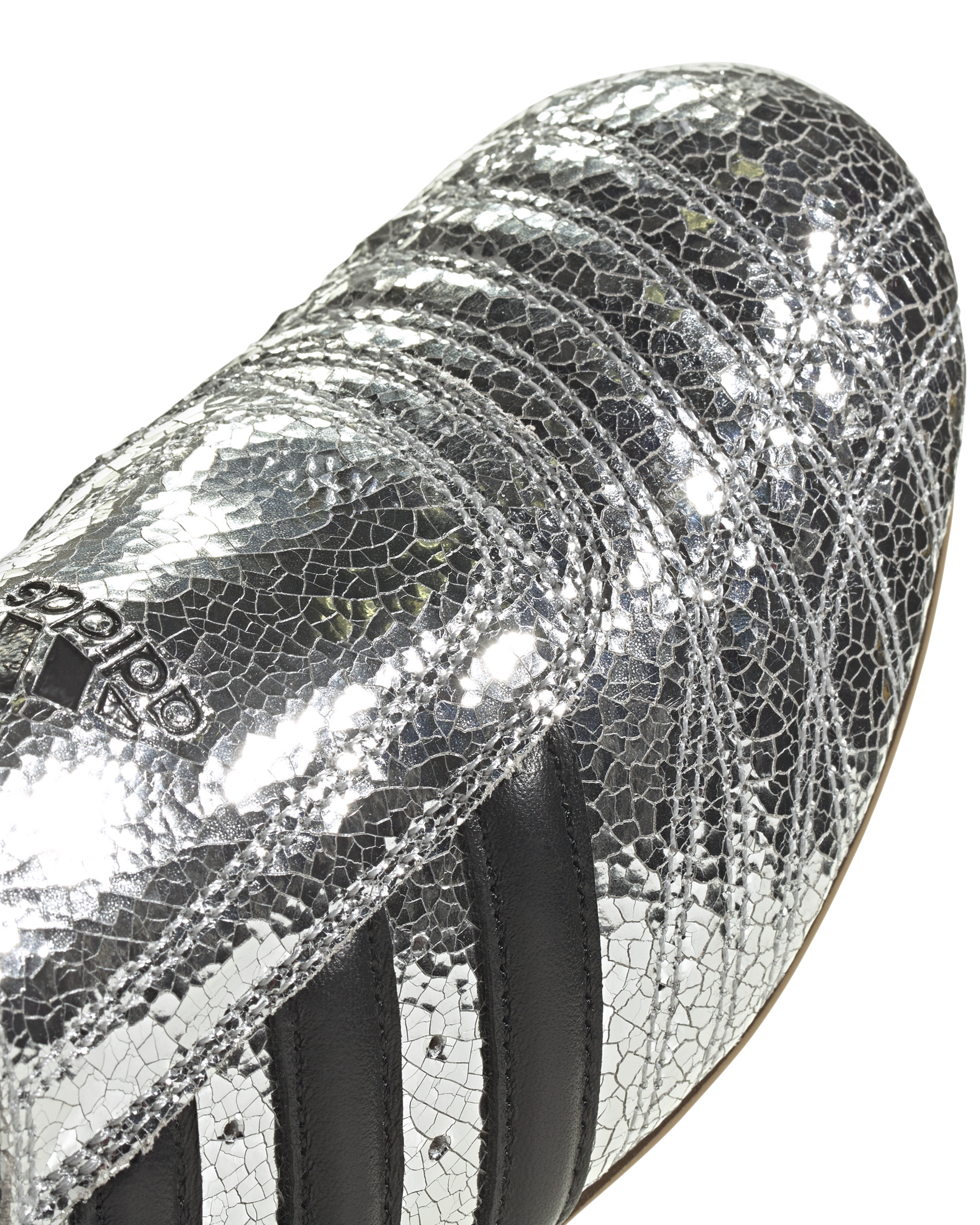 Women's Taekwondo - Silver Metallic / Black / Gum