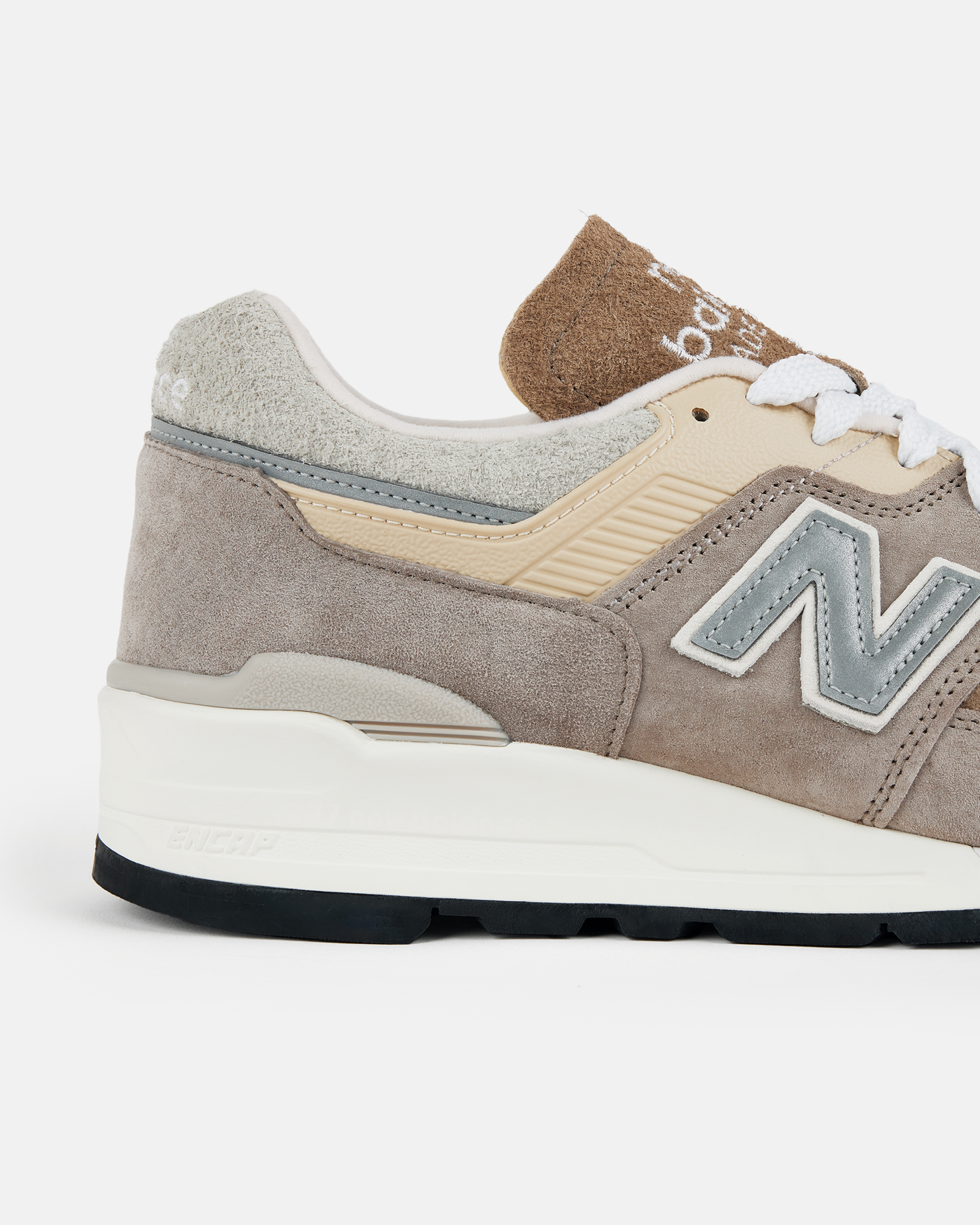 MADE in USA 997 - Light Mushroom / Mirage Grey