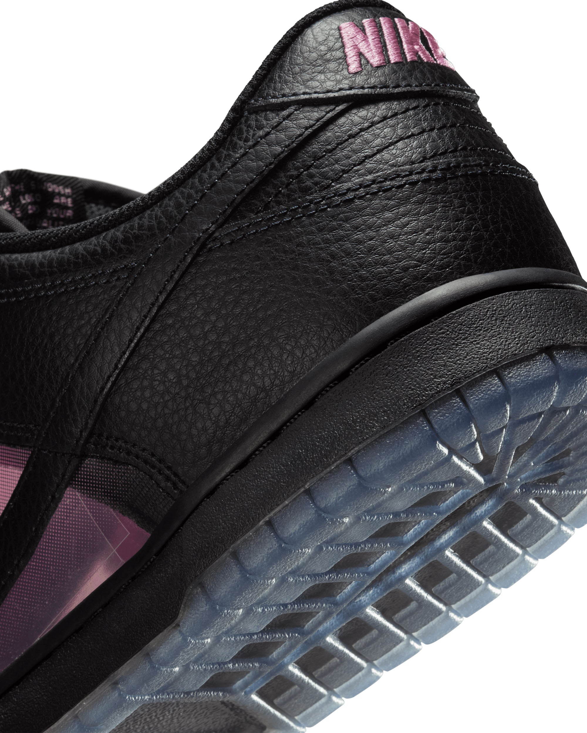 Dunk Low Retro - Black / Pink Rise