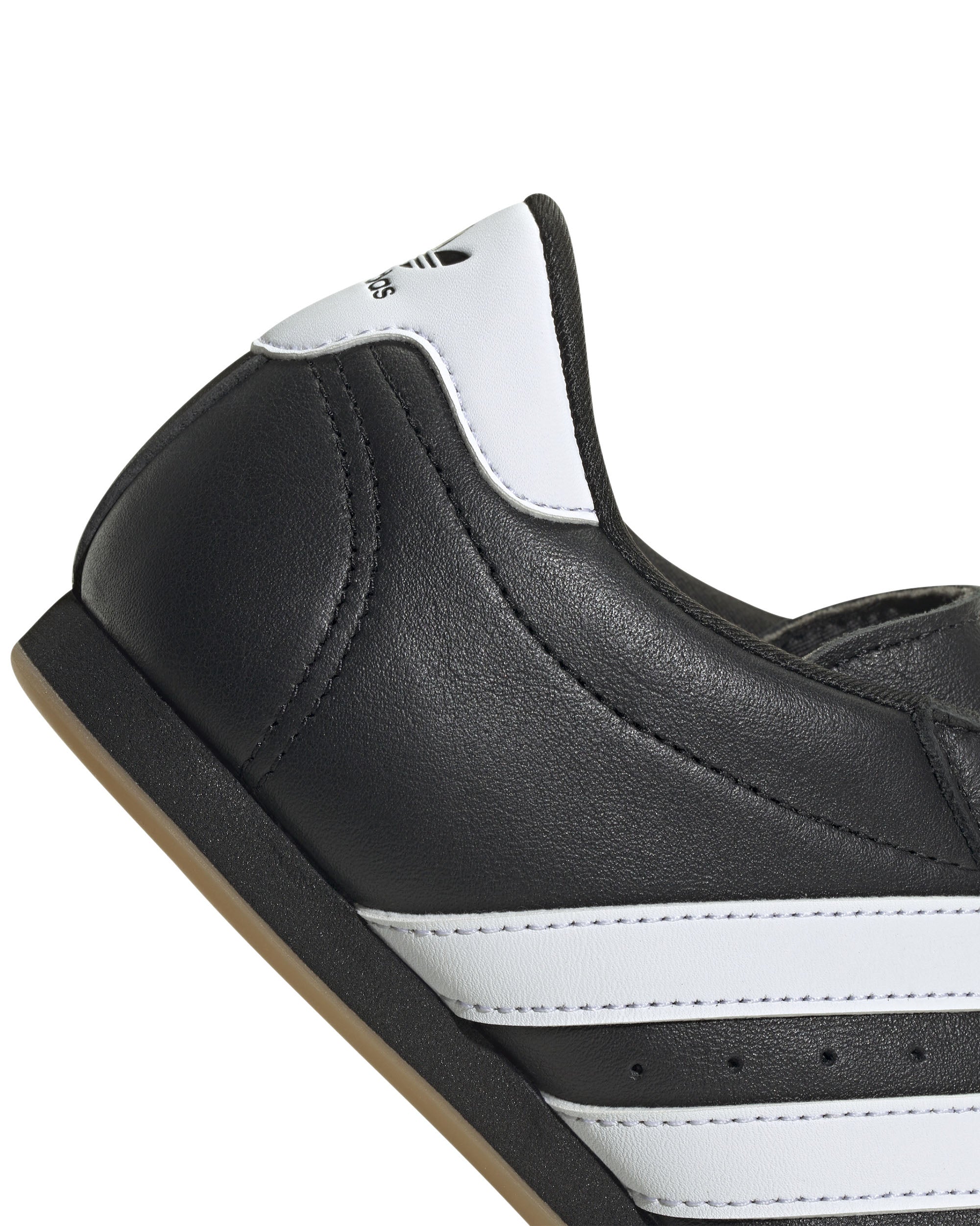 Womens Taekwondo Laced - Core Black / Future White / Gum