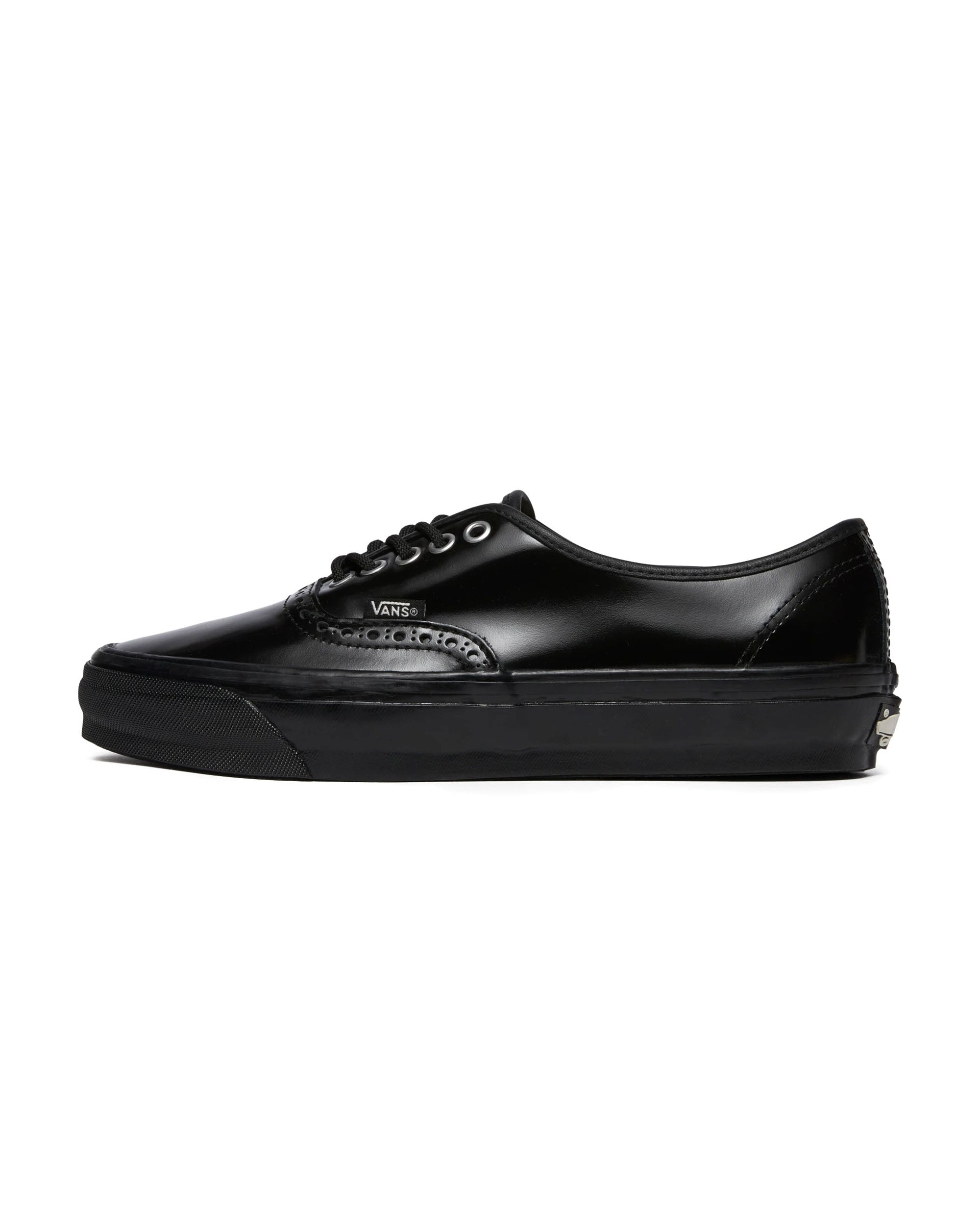 OTW Authentic 44 Siped Vibram Gloss Leather Brogue - Black / Black