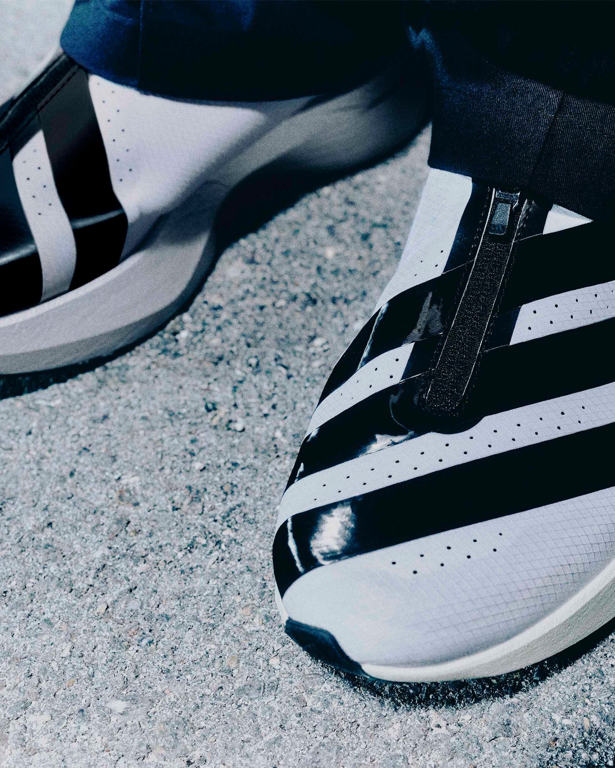 Adizero Evo SL ZIP - White / Black / Silver
