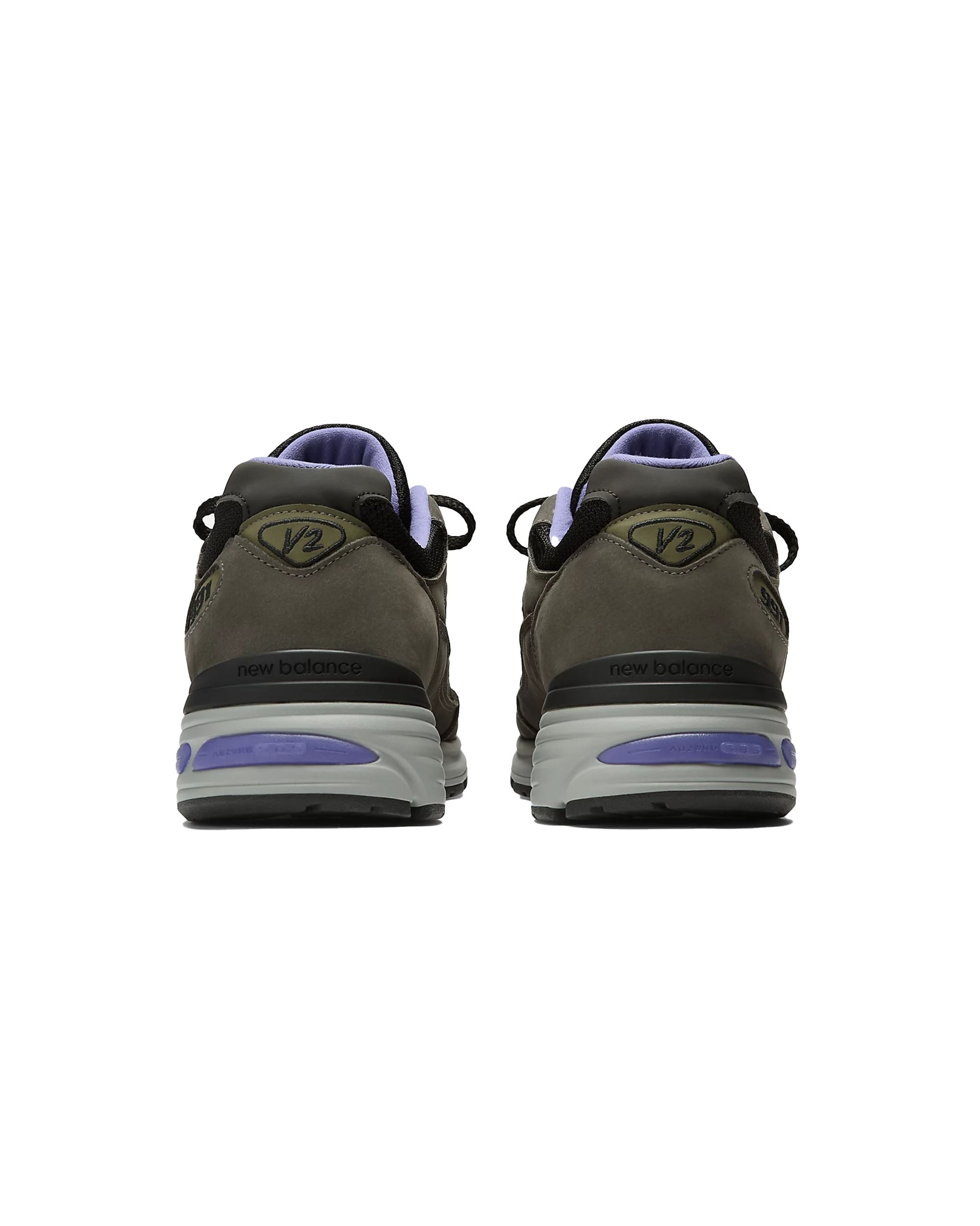 Made in UK 991v2 - Magnet / Black / Corsican Blue