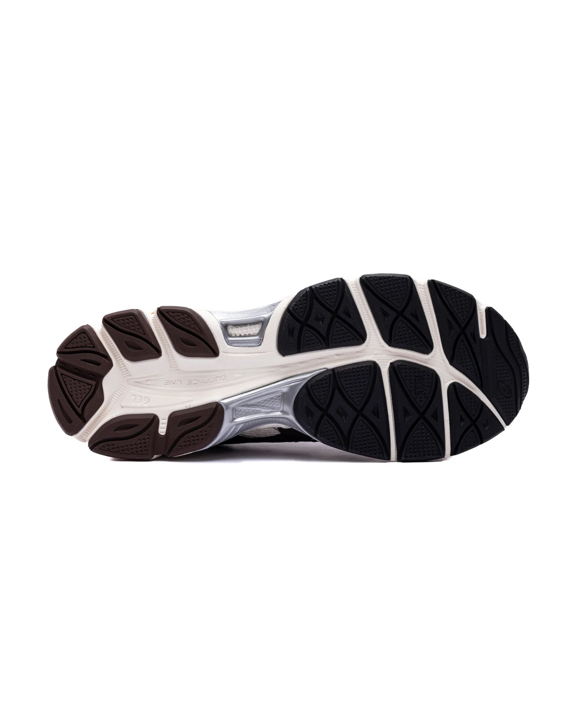 EARLS Gel-Cumulus 16 - Coconut Milk / Black