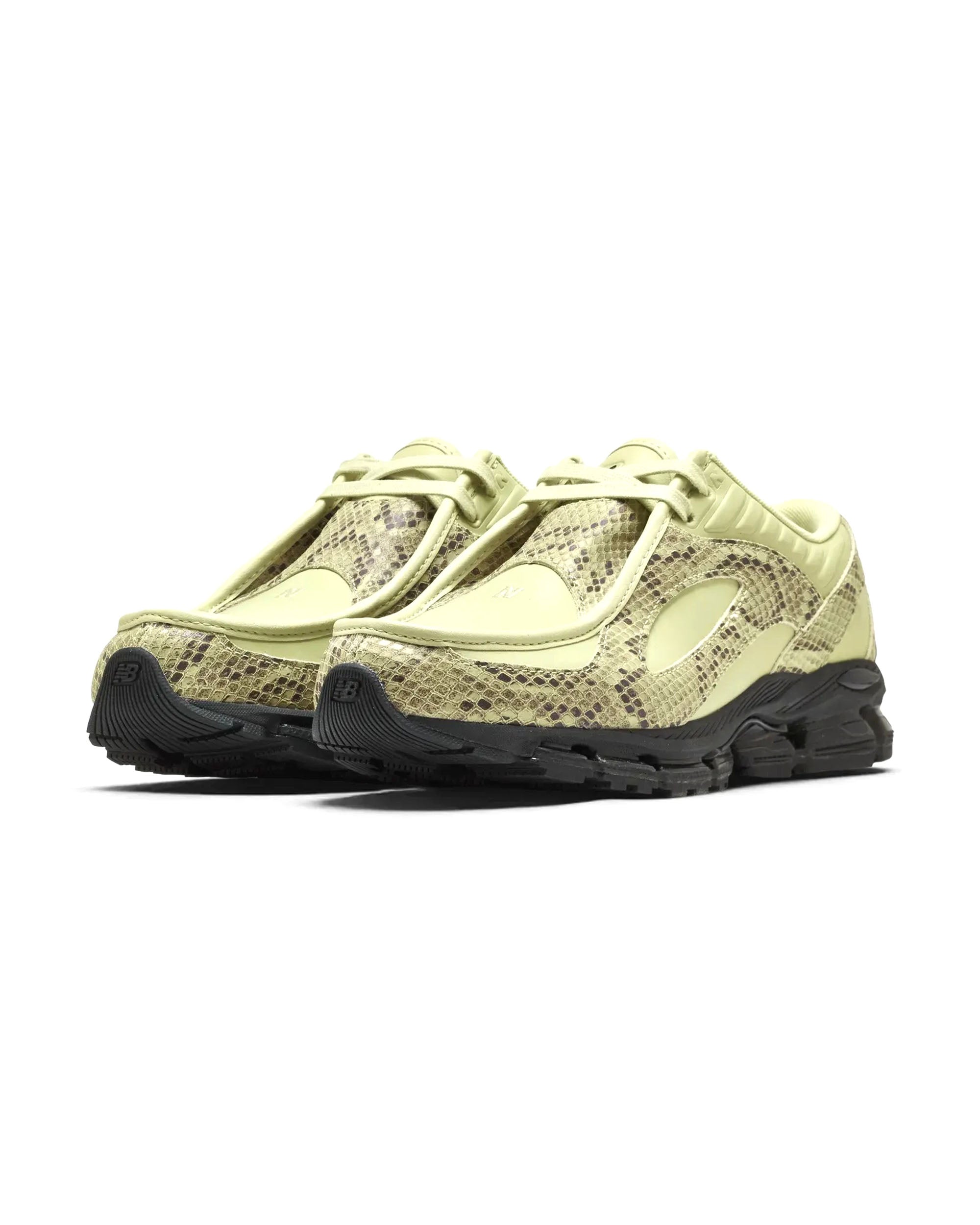 1890A Moccasin - Morel / Black