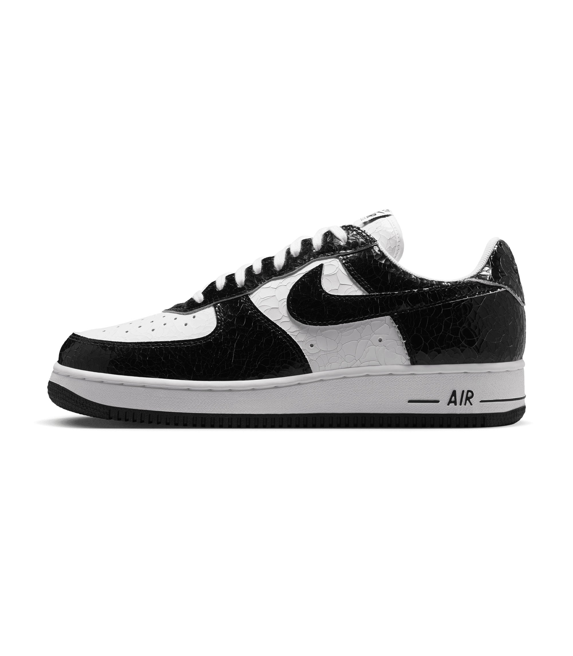 Air Force 1 Cracked Leather - Black / White