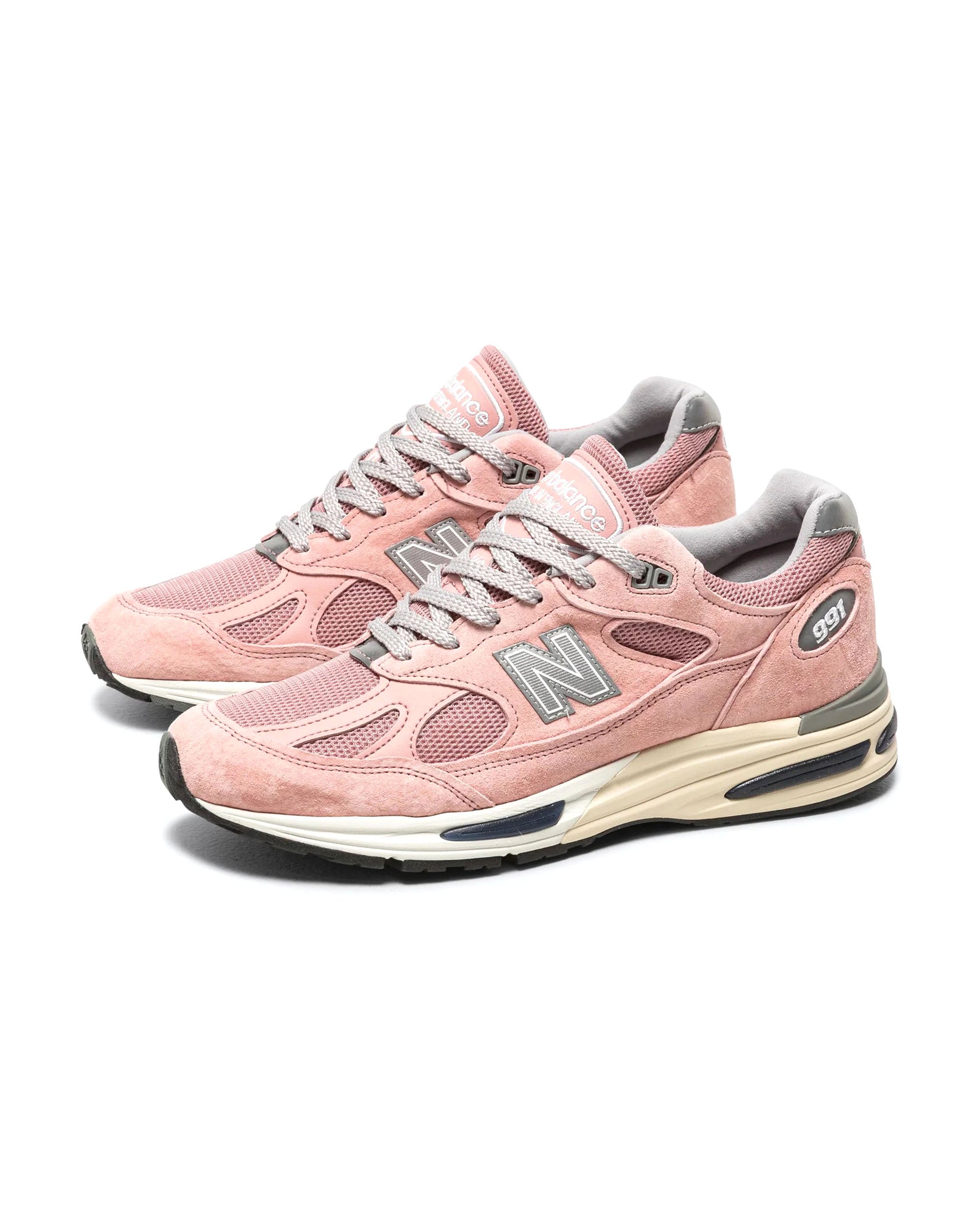 Made in UK 991v2 - Mahogany Rose