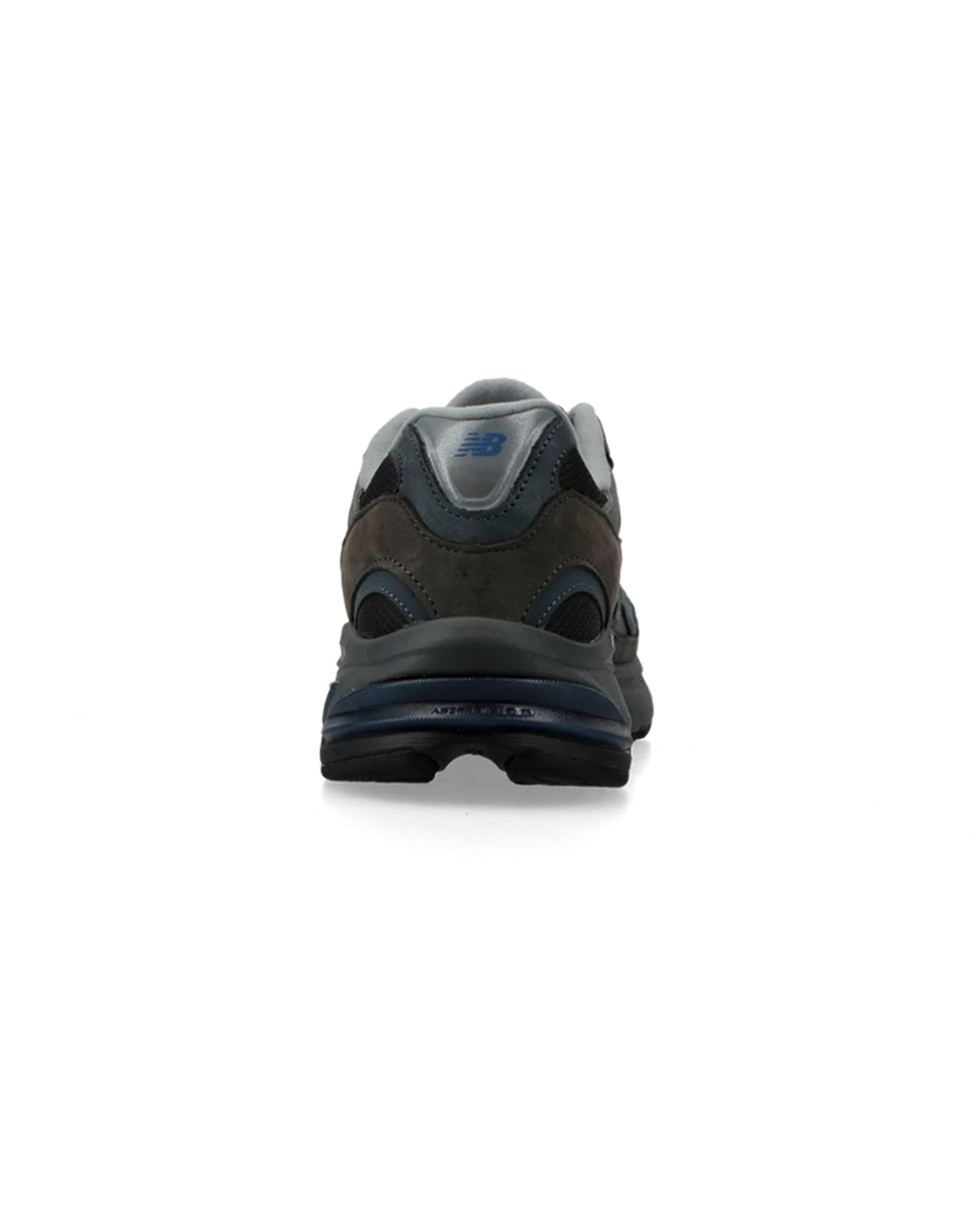 2010 - Tornado / Faded Black / Dark Metallic