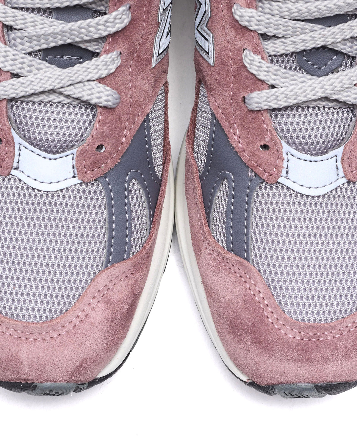 Made in UK 991v2 - Rose Taupe / Alloy