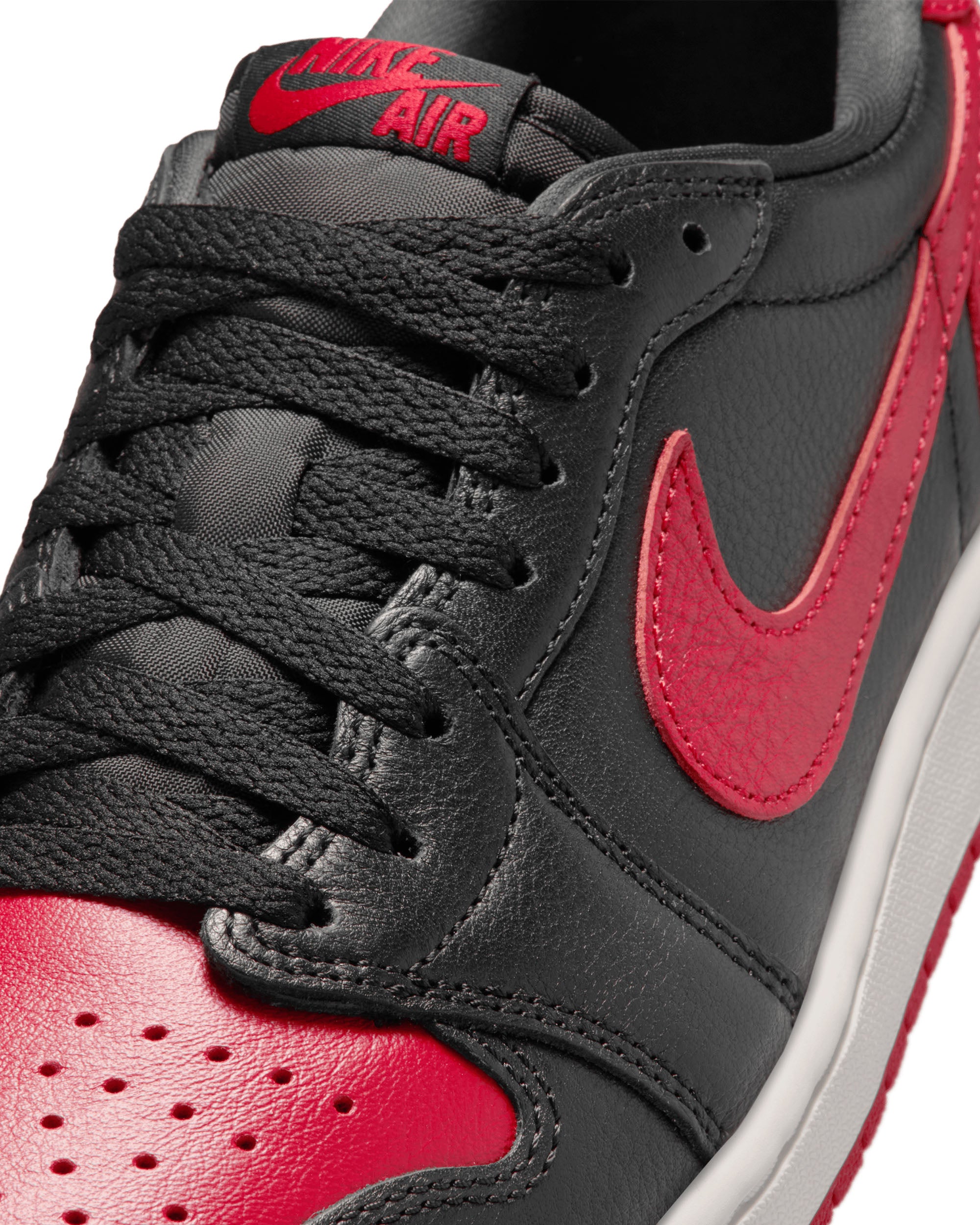 Air Jordan 1 Retro Low OG - Black / Varsity Red / Noir