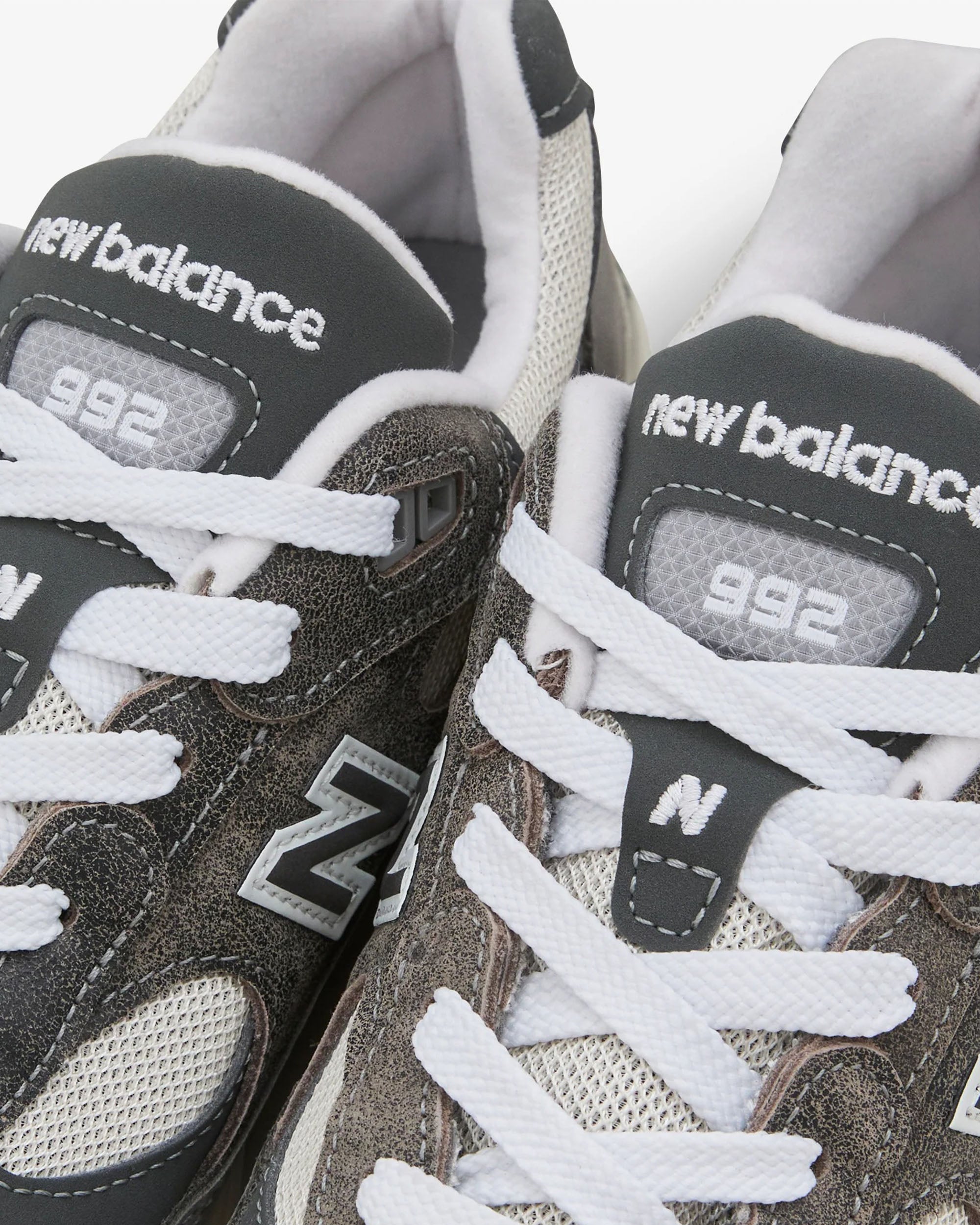 Made in USA 992 - Shadow Grey / Turtledove