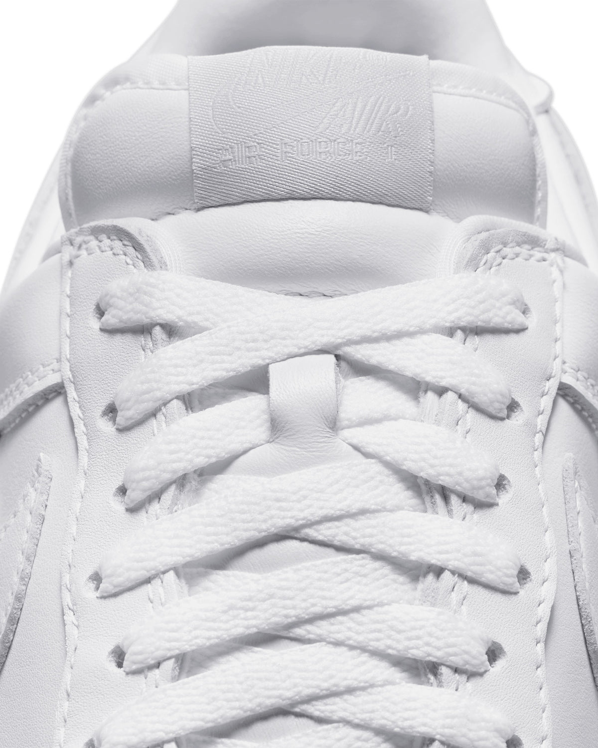 Air Force 1 '01 - White / White