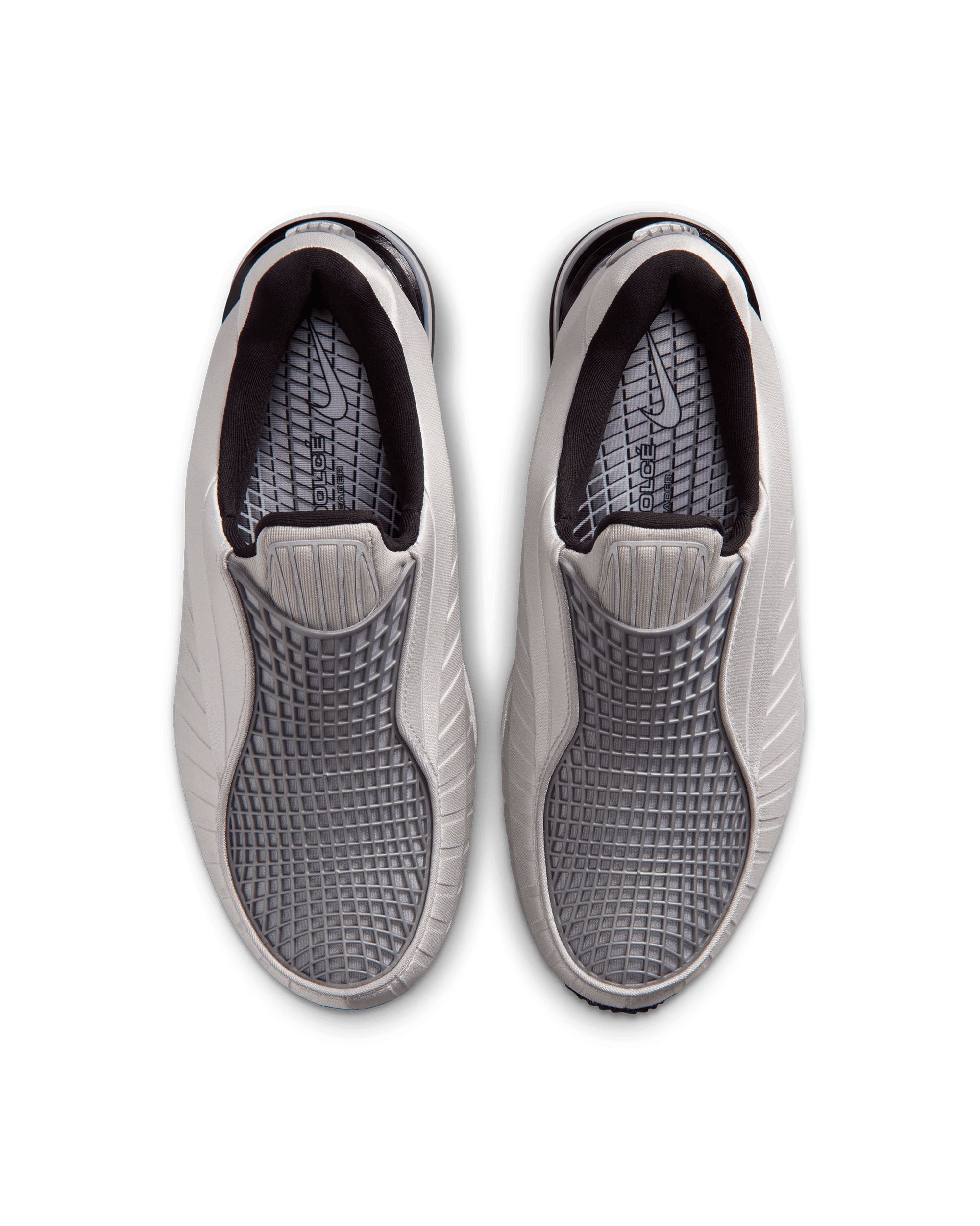 Air Max Dolce - Metallic Silver / Black / Metallic Silver