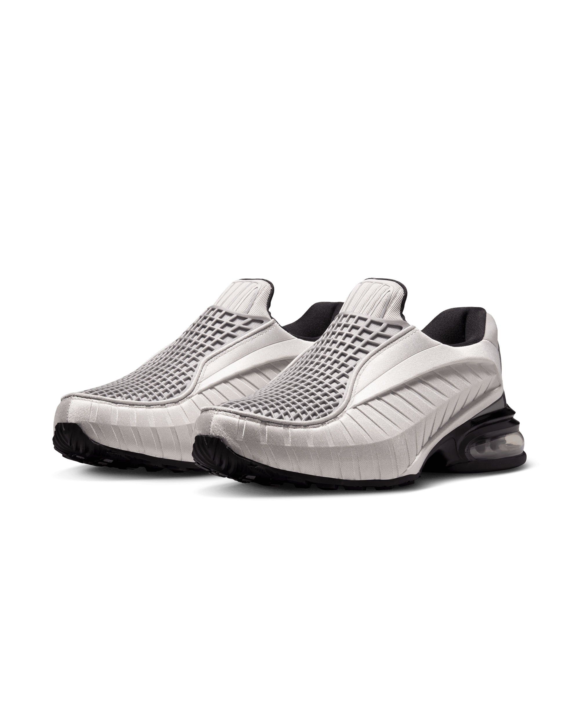 Air Max Dolce - Metallic Silver / Black / Metallic Silver