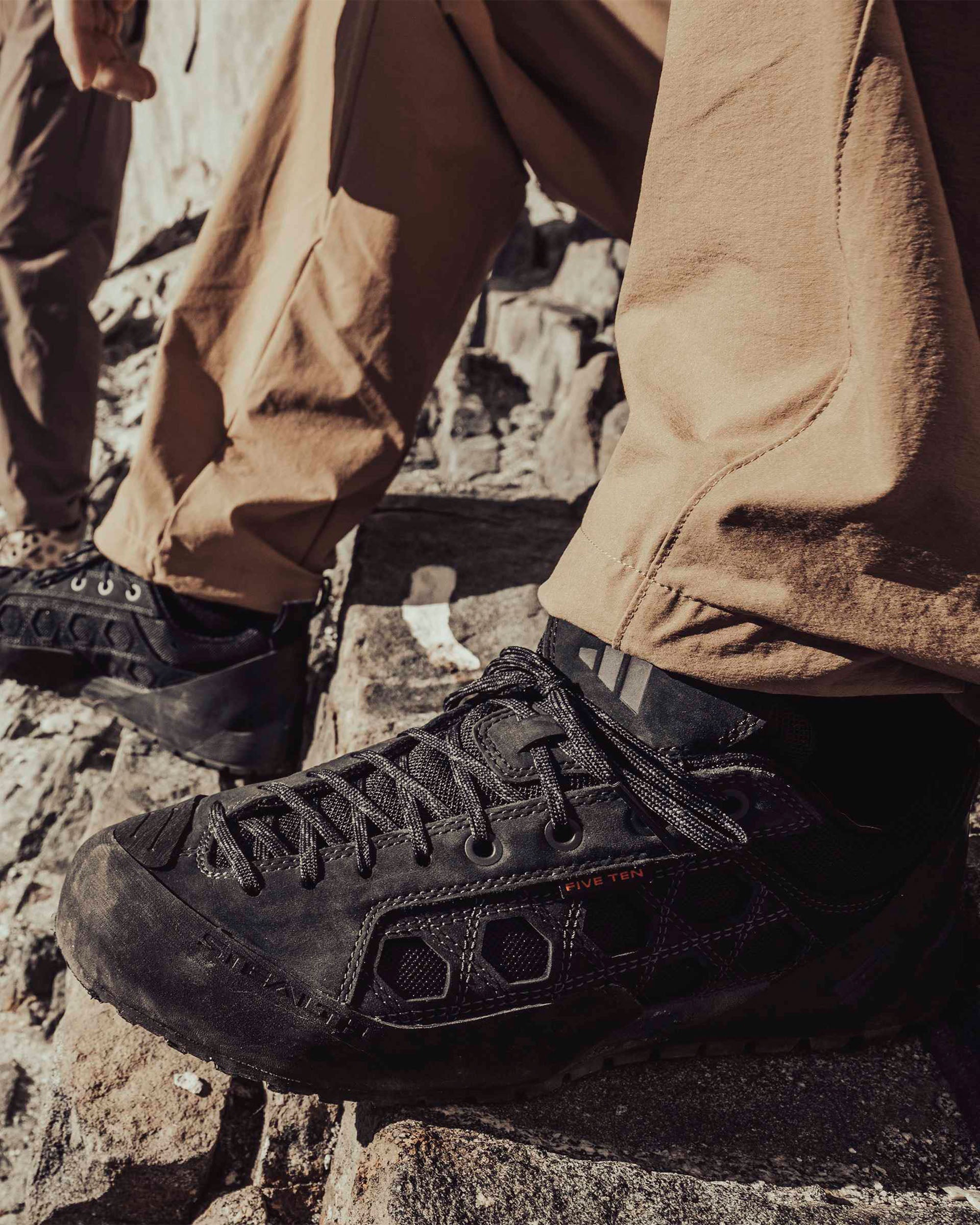 Guidetennie - Black / Carbon / Black