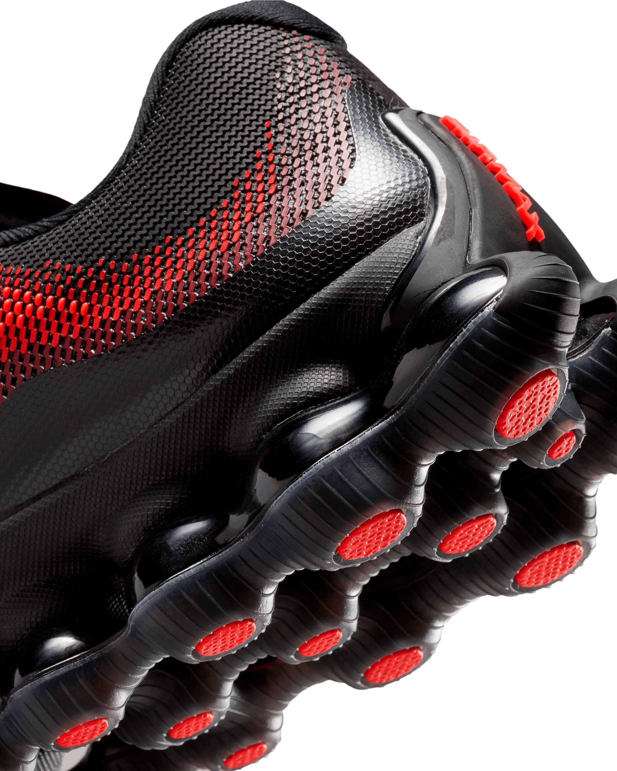 Air Liquid Max - Black / Metallic Gold / Fire Red