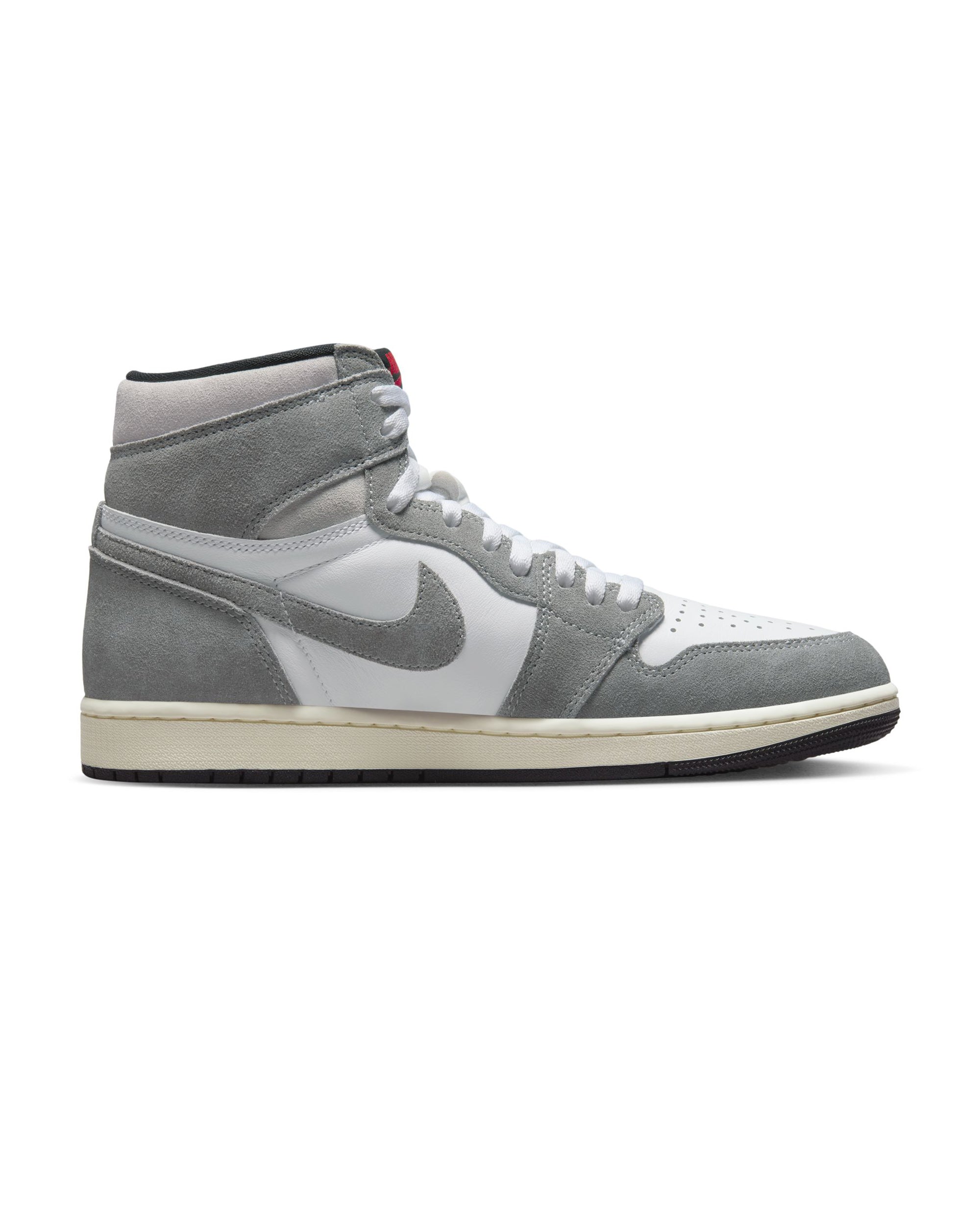 Air Jordan 1 Retro High OG - Black / Fire Red / White / Lt Smoke Grey