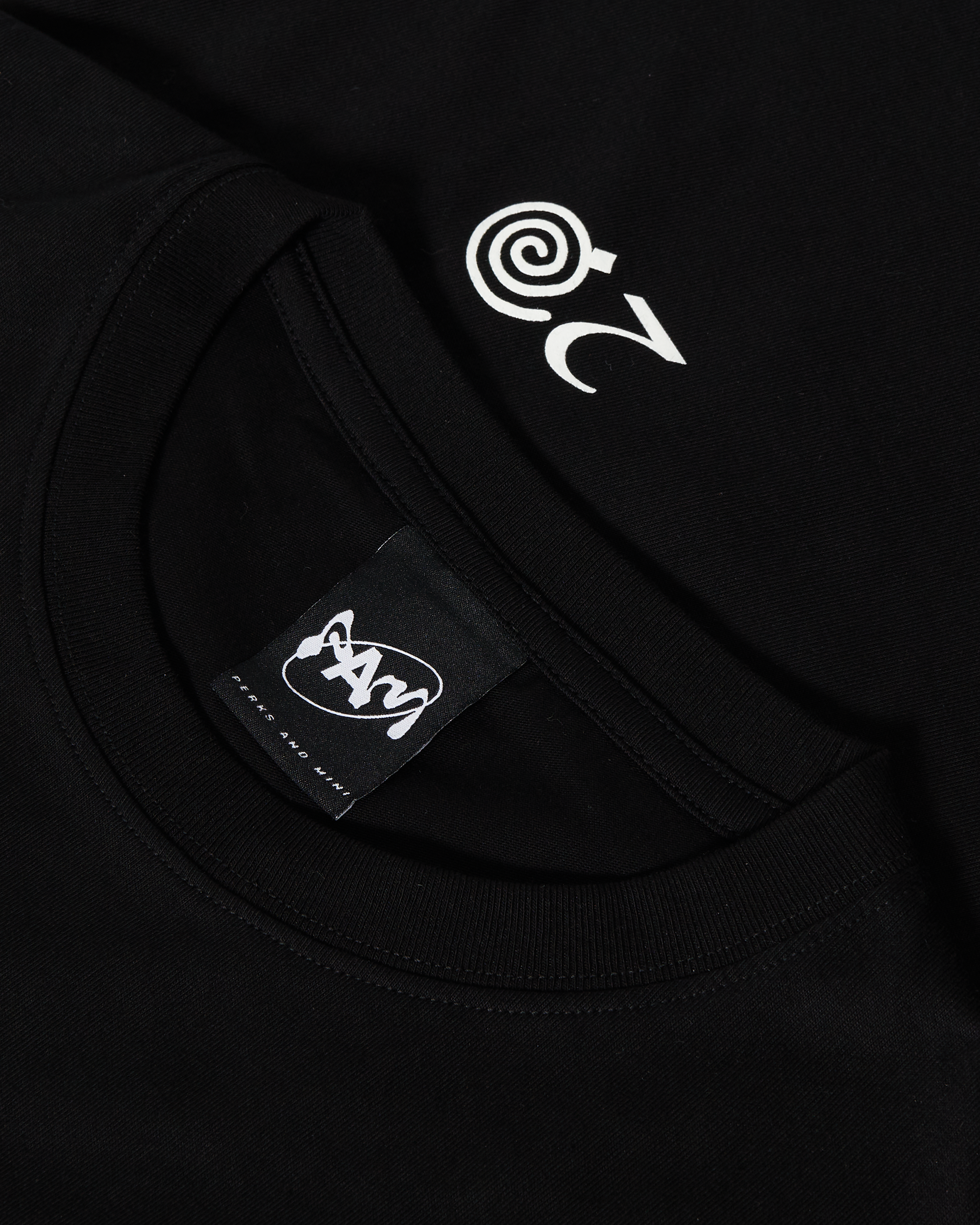 Perks and Mini "Glow" T-shirt - Black / White
