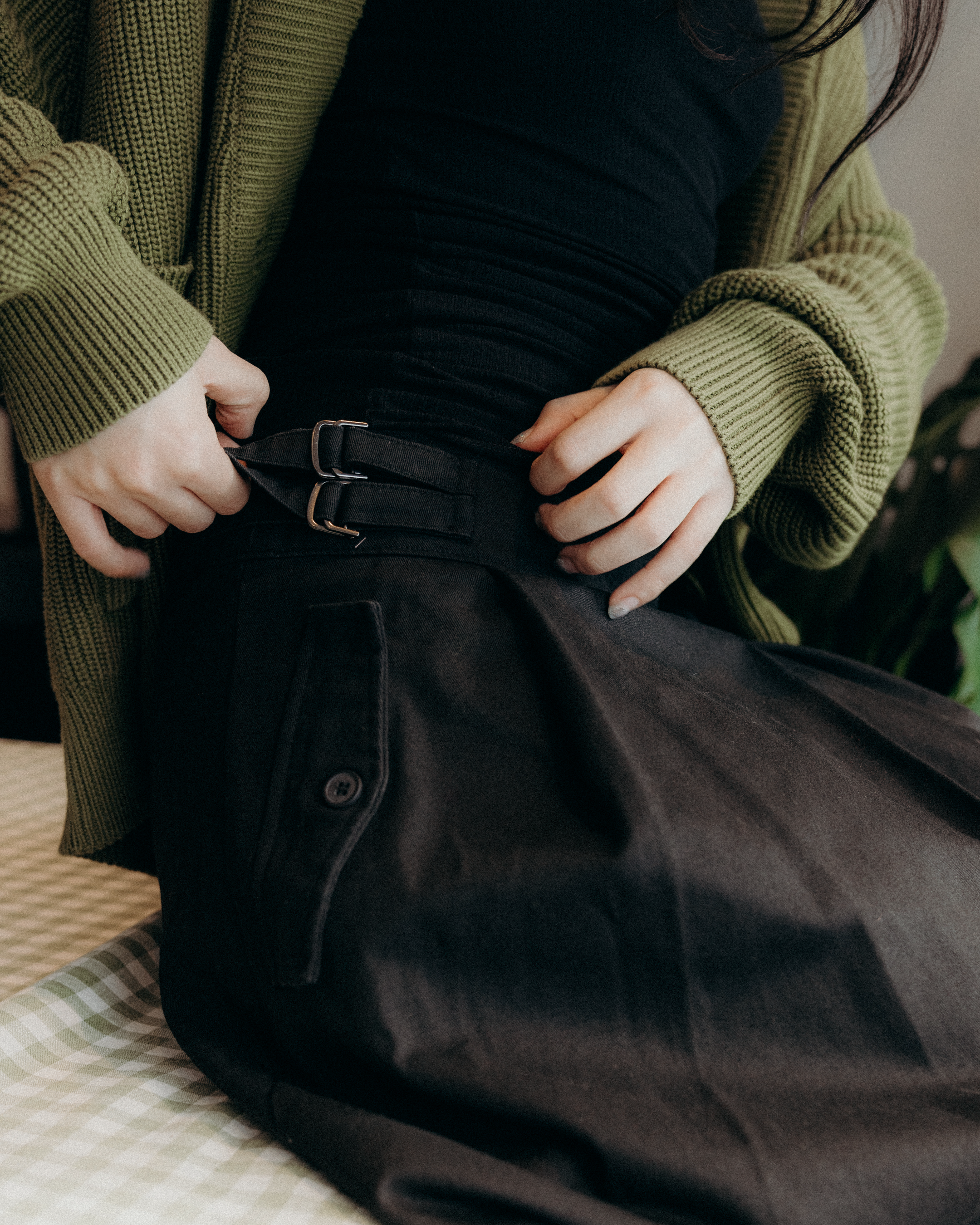 Pleated Twill Buckle Skirt - Black