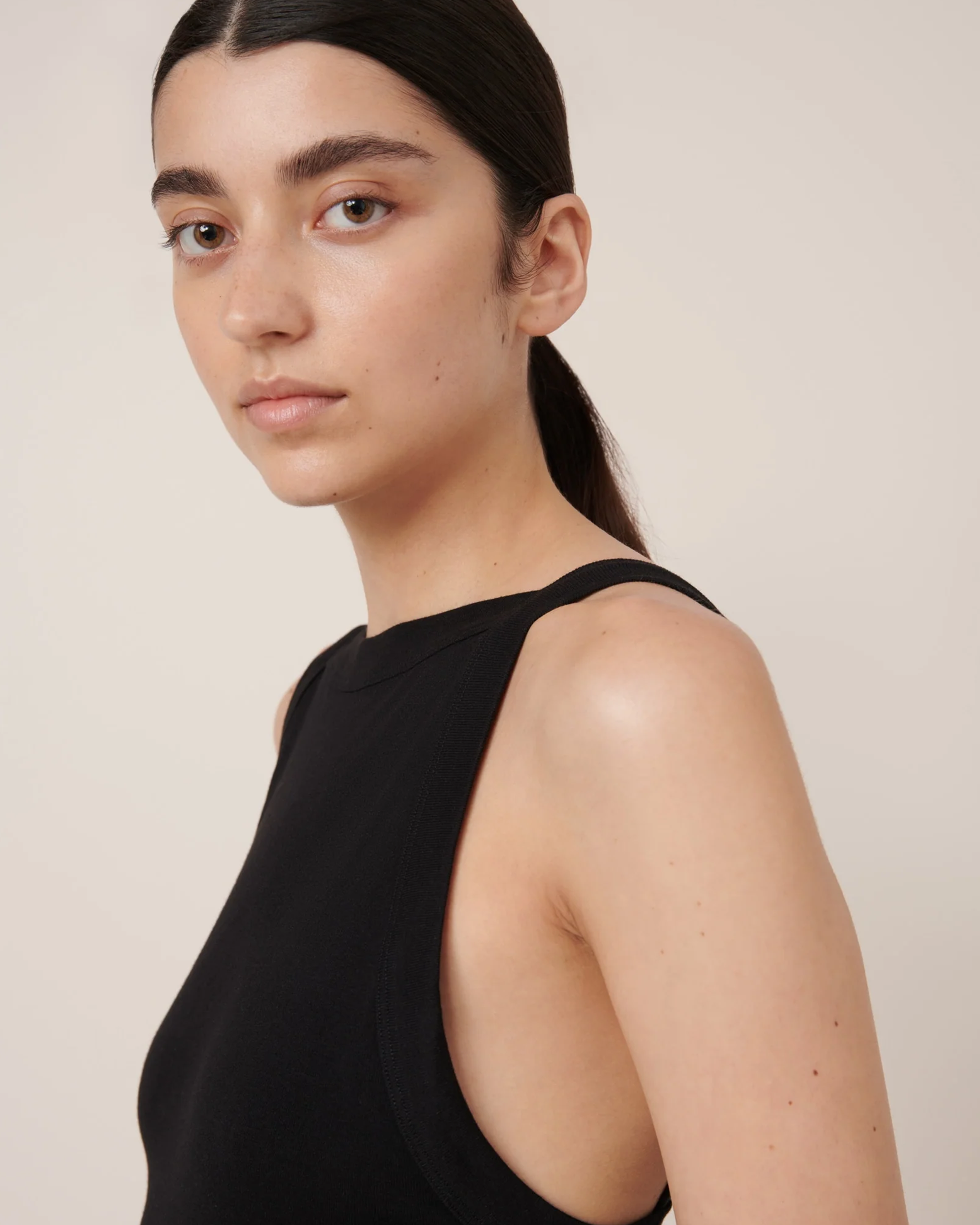 Contour T-Shirt - Black
