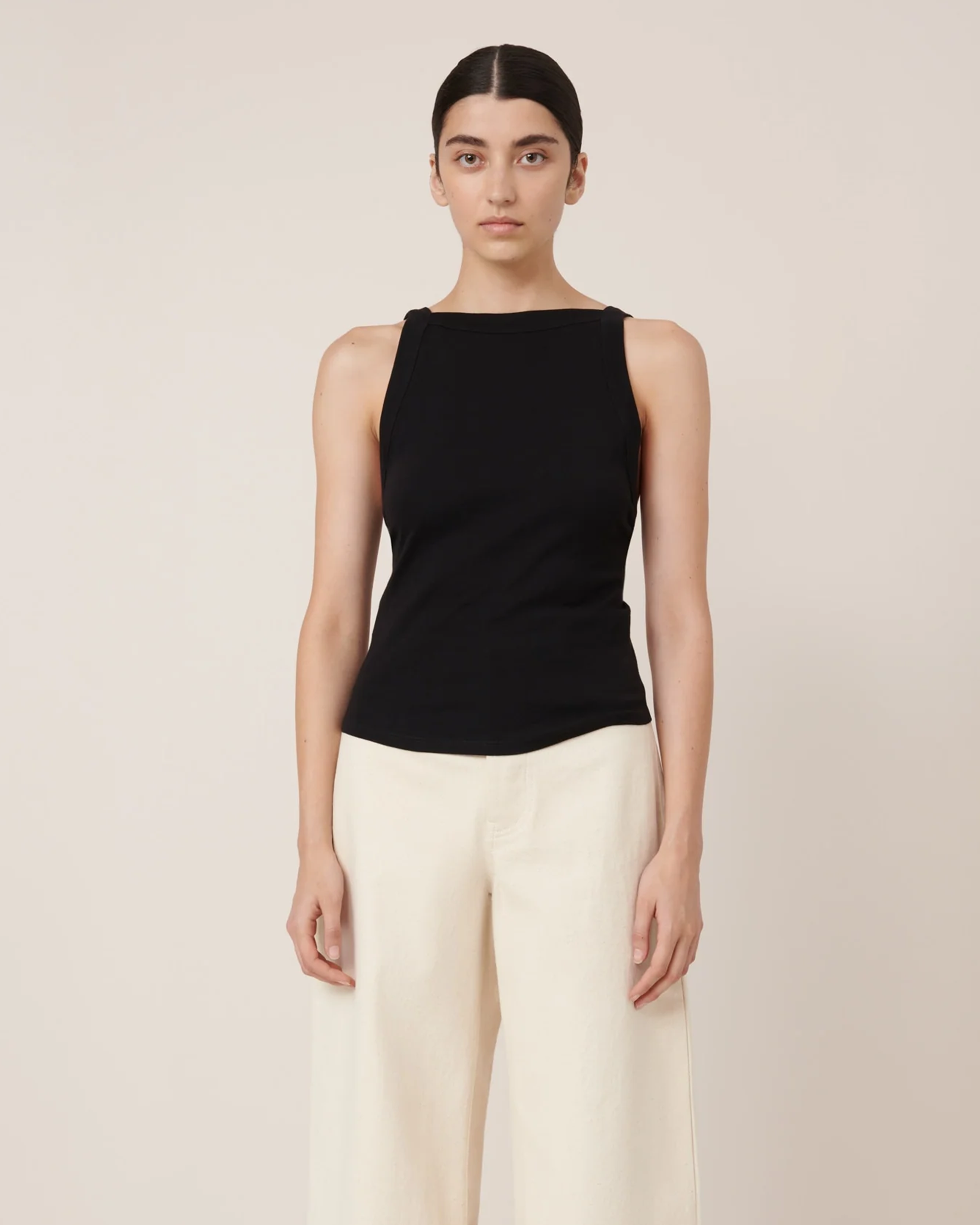 Contour T-Shirt - Black