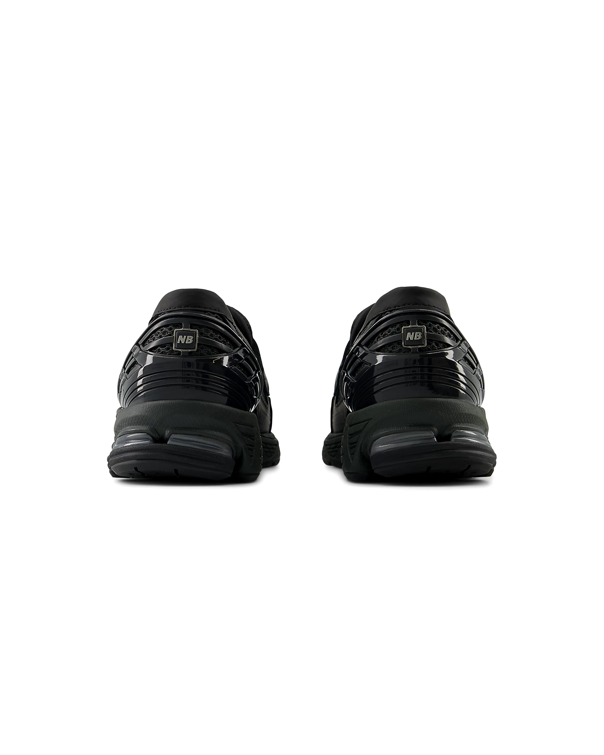 1906L - Black Phantom