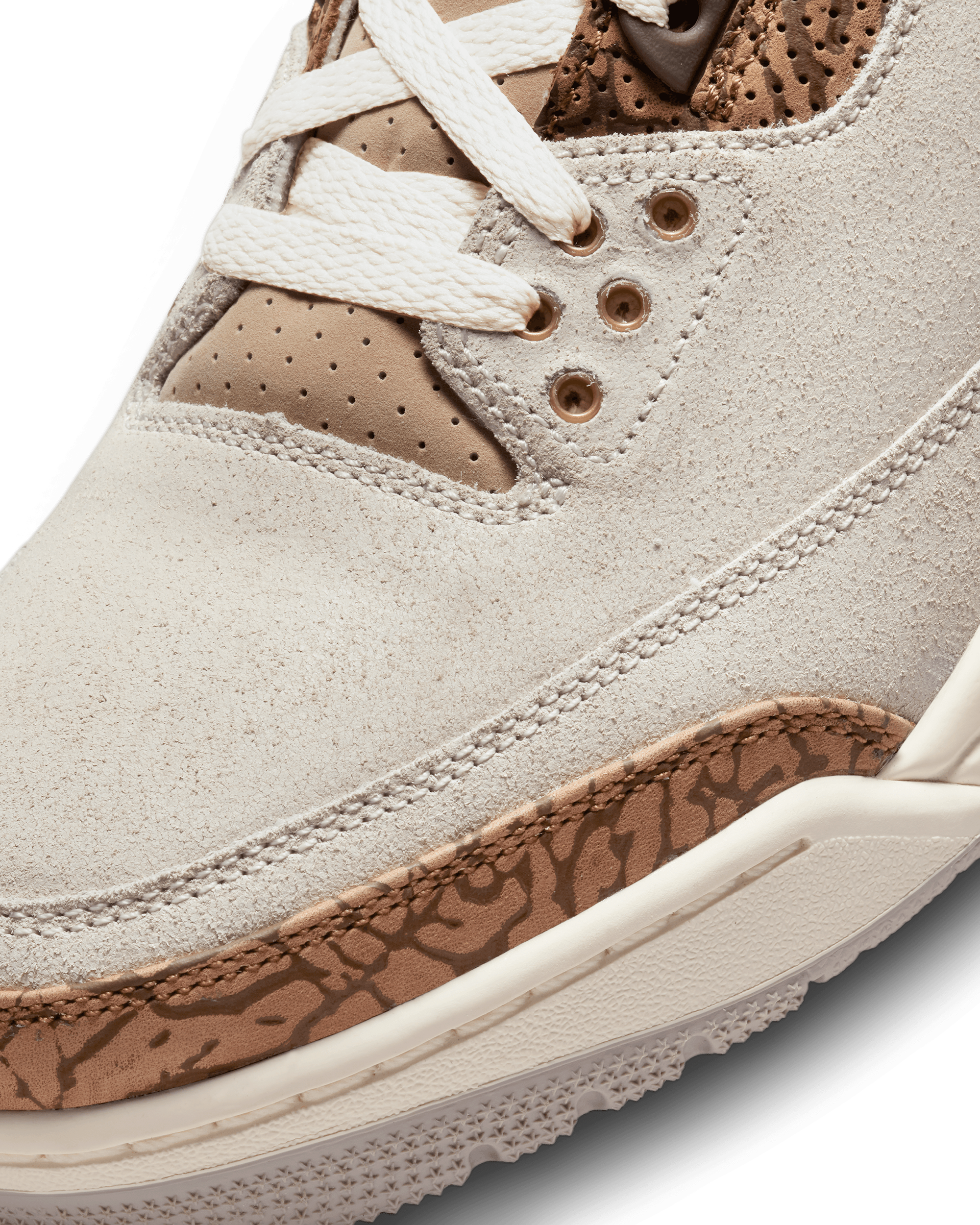AIR JORDAN 3 RETRO - LIGHTT OREWOOD BROWN / METALLIC GOLD