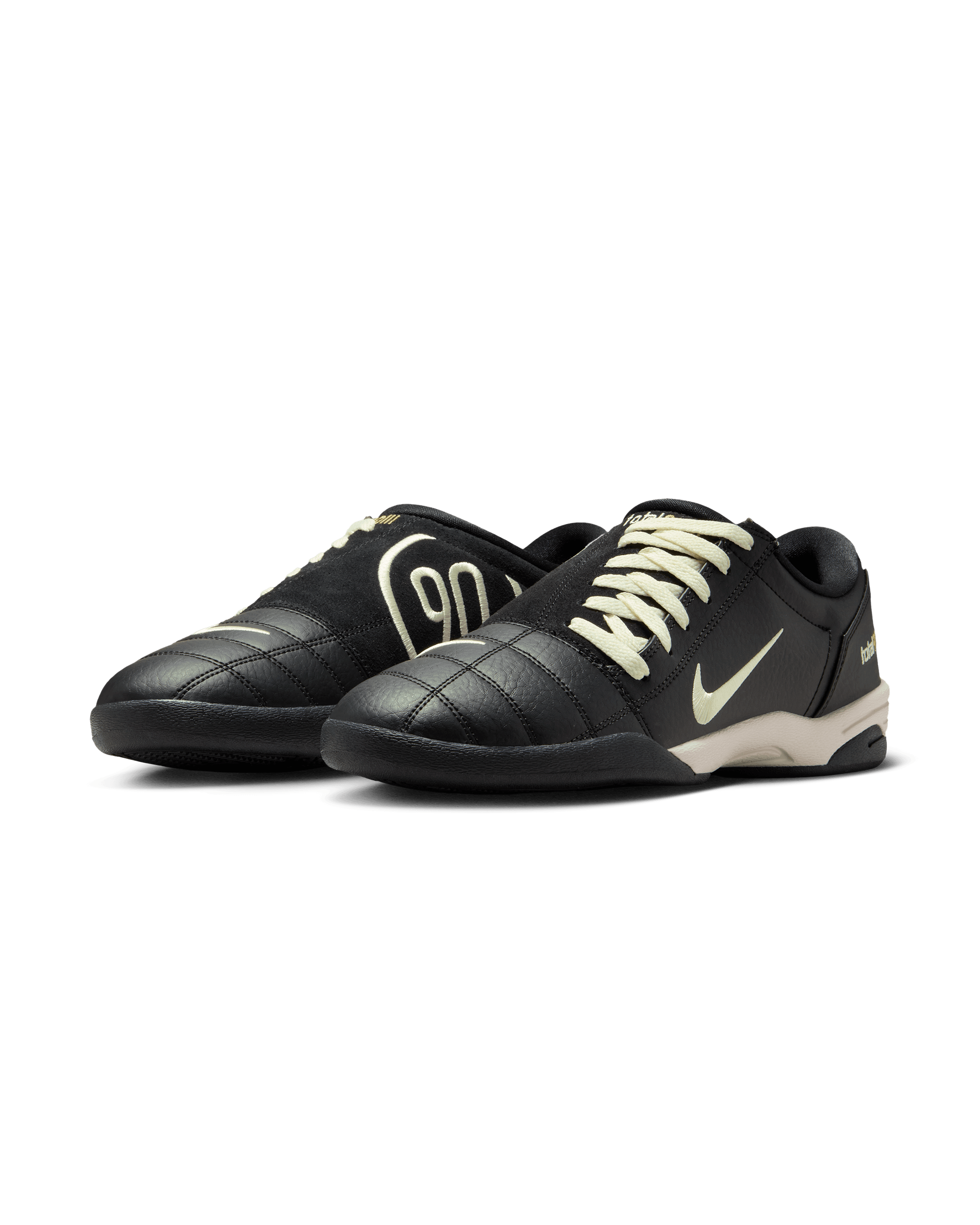 Total 90 - Black / Coconut Milk / Metallic