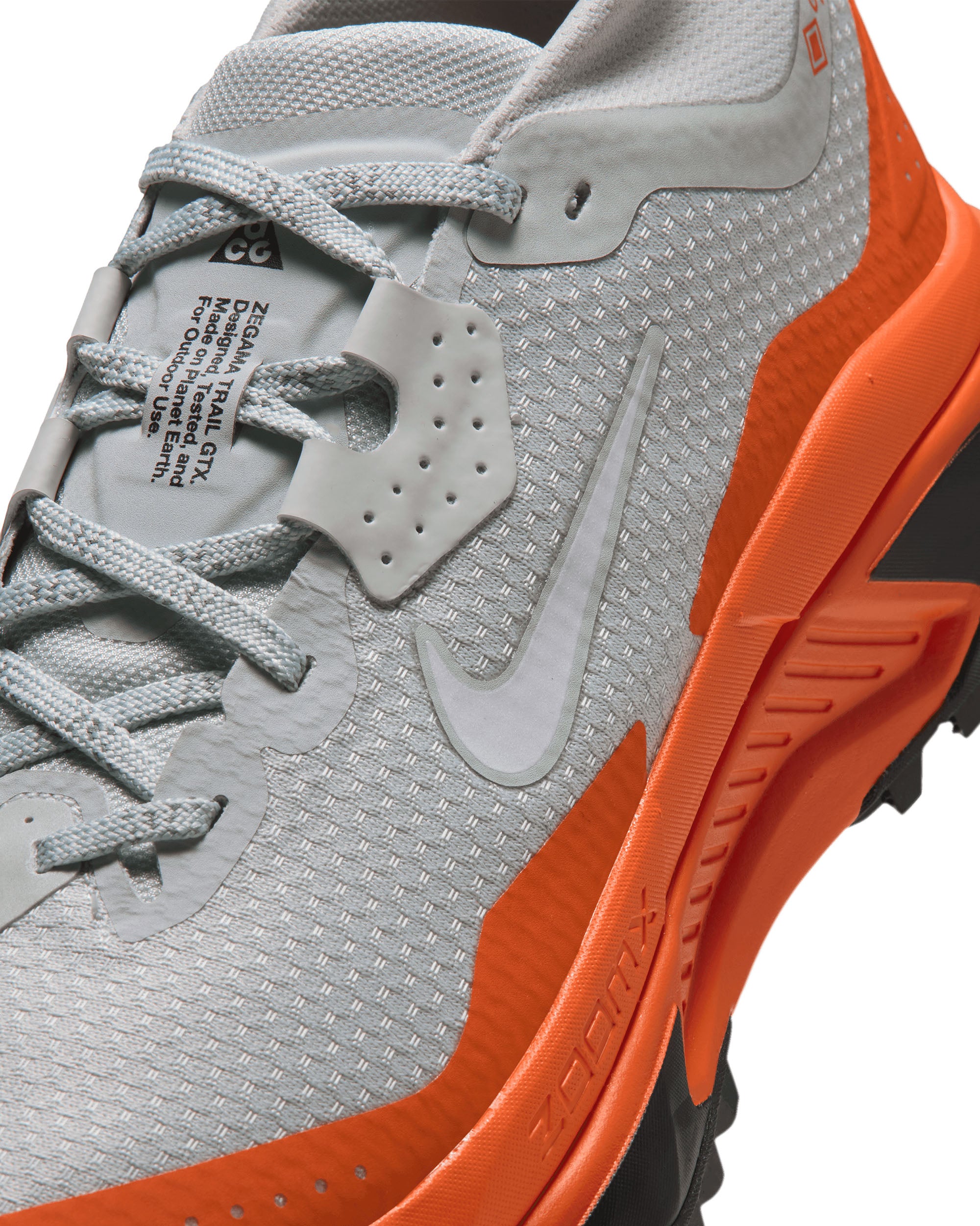 ACG Zegama Trail GORE-TEX - Light Silver/Summit White-Safety Orange